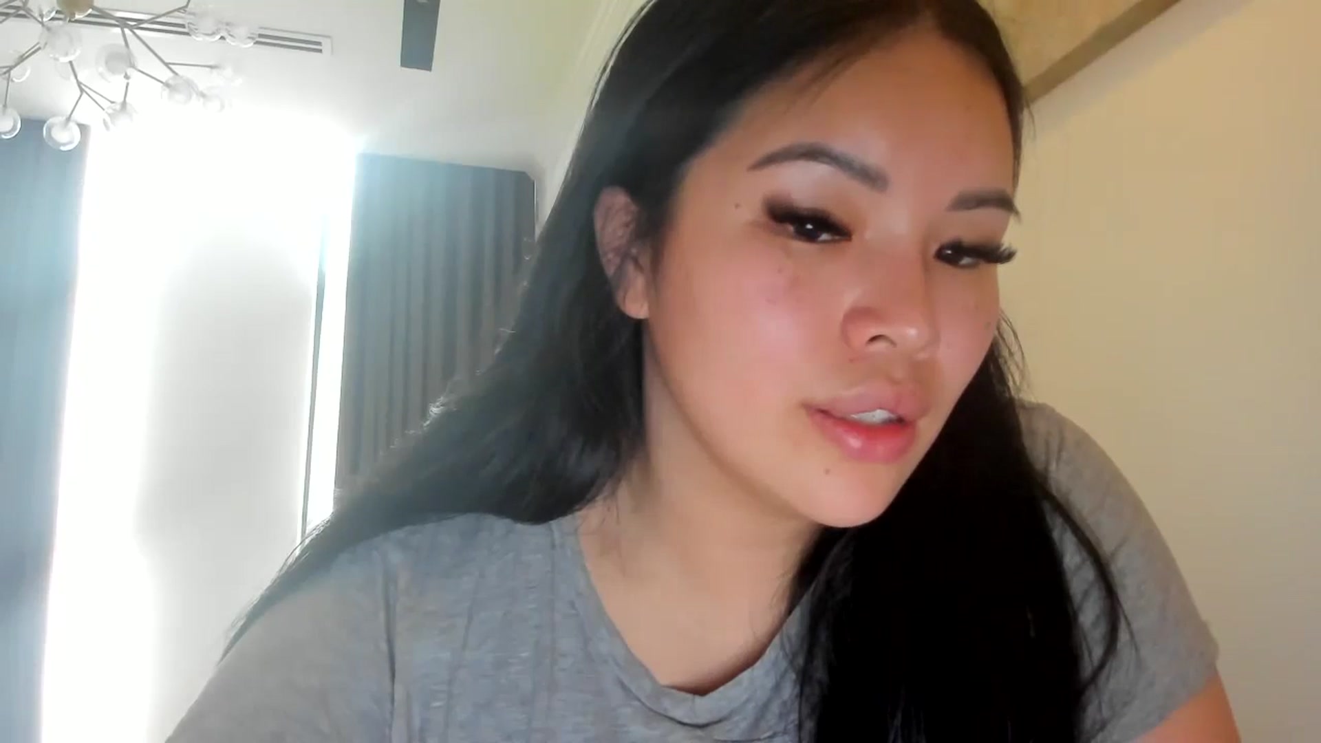 Gallery image thumbnail from DumplingHyuga's myfreecams stream on, 05/04/2024, 05:20 image 6 of 20