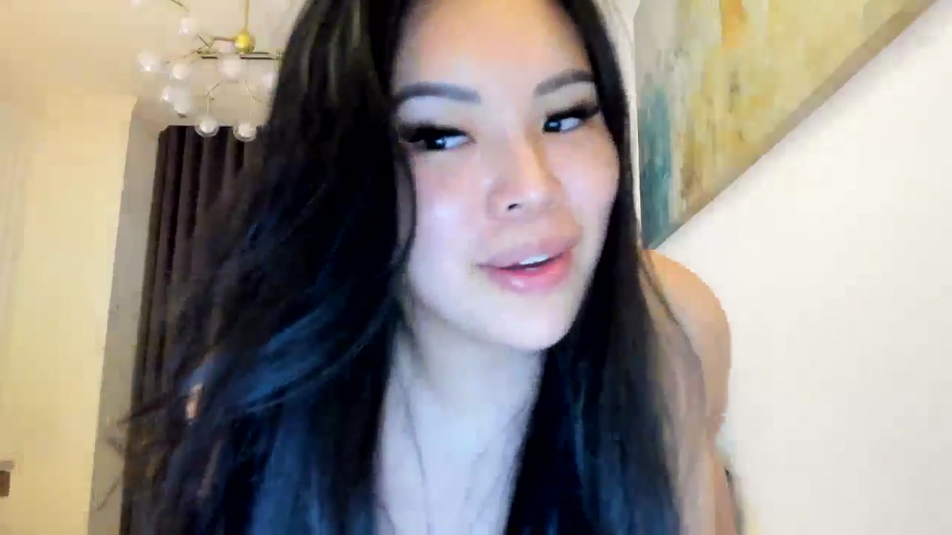 Gallery image thumbnail from DumplingHyuga's myfreecams stream on, 05/05/2024, 17:32 image 5 of 20