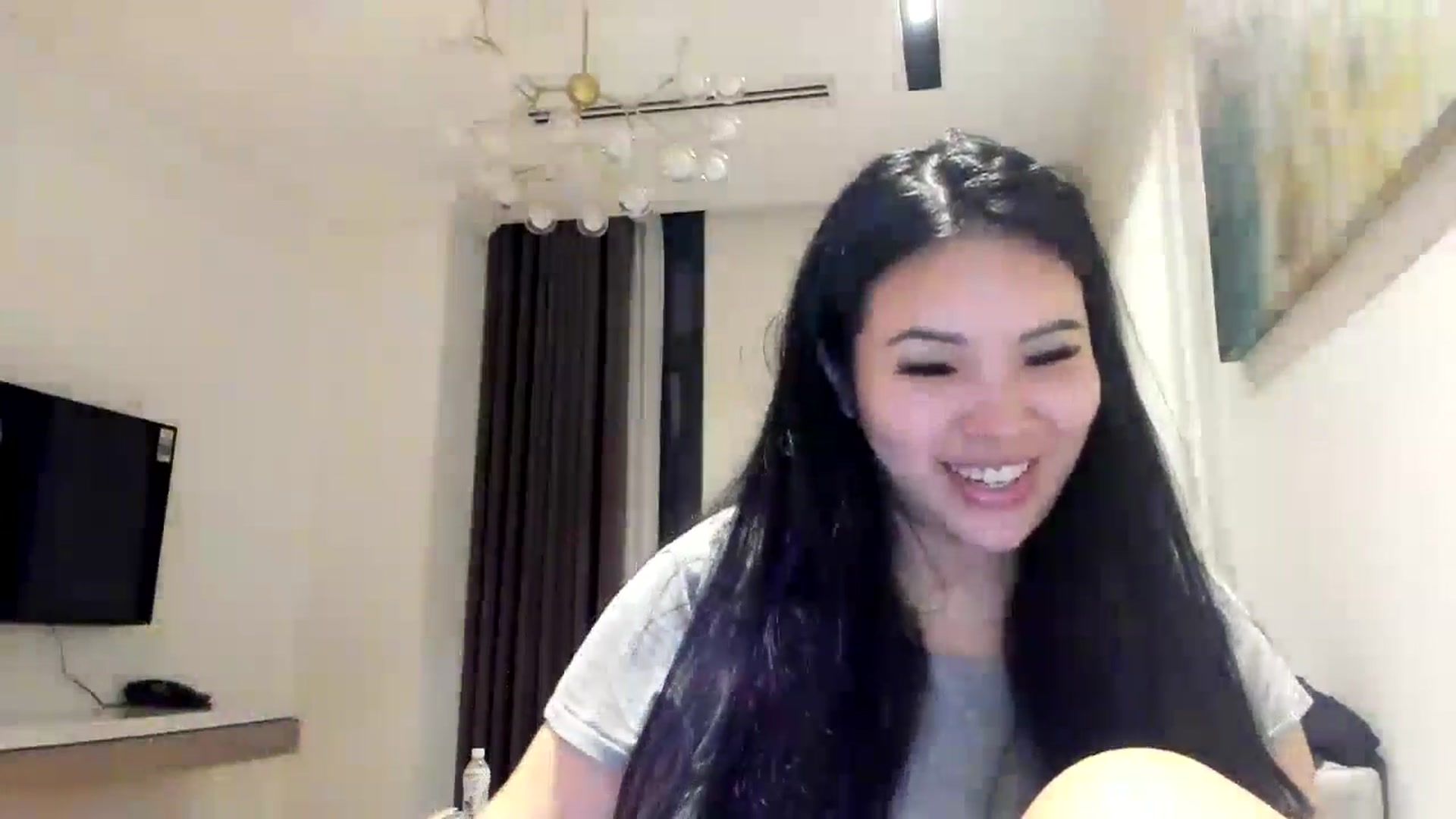 Gallery image thumbnail from DumplingHyuga's myfreecams stream on, 05/06/2024, 12:58 image 2 of 20