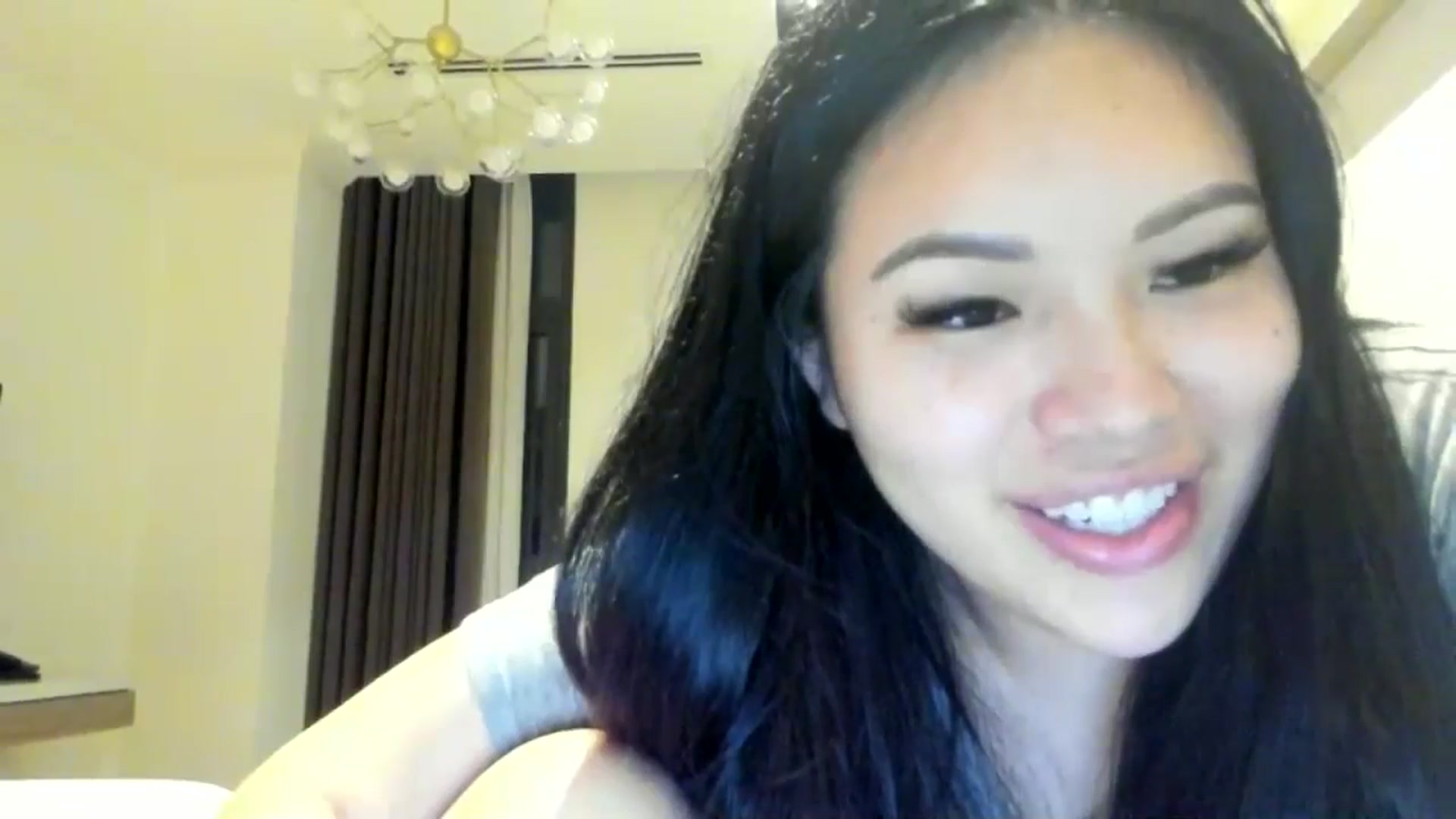 Gallery image thumbnail from DumplingHyuga's myfreecams stream on, 05/06/2024, 12:58 image 19 of 20