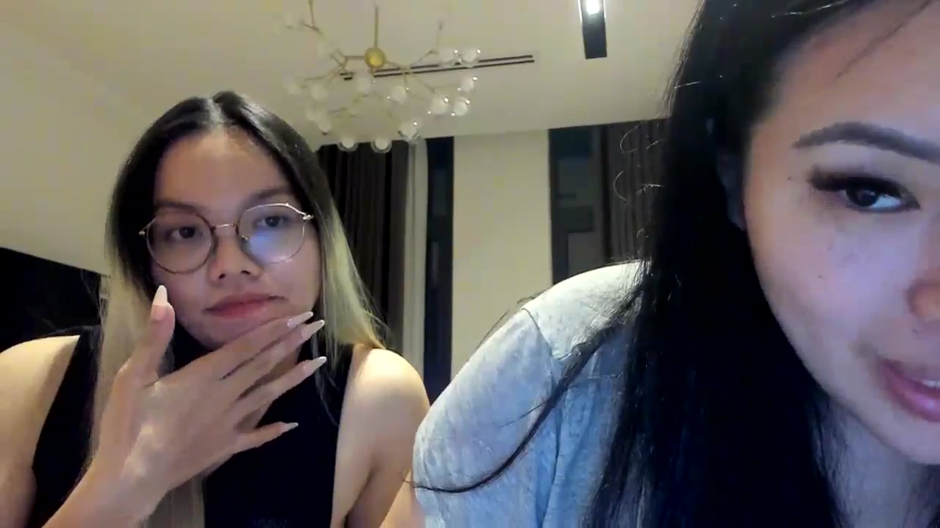 Gallery image thumbnail from DumplingHyuga's myfreecams stream on, 05/06/2024, 12:58 image 3 of 20