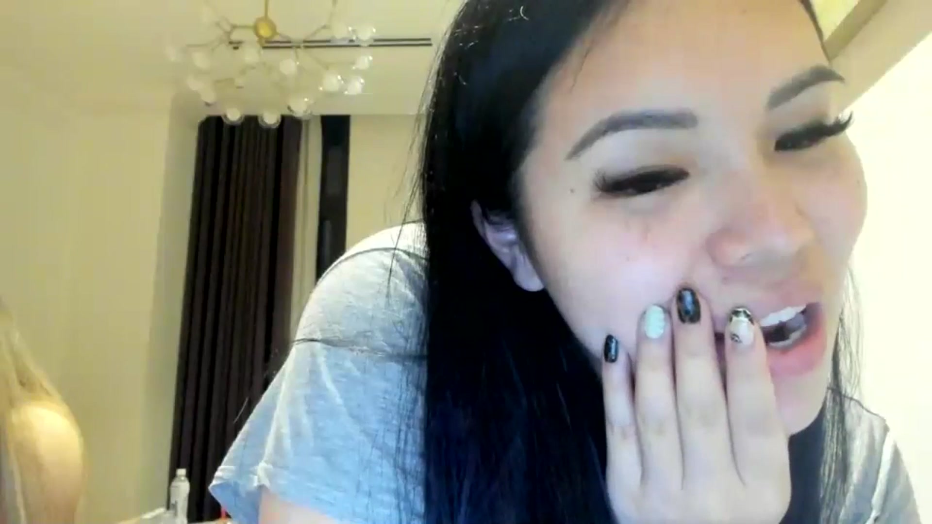 Gallery image thumbnail from DumplingHyuga's myfreecams stream on, 05/06/2024, 12:58 image 15 of 20