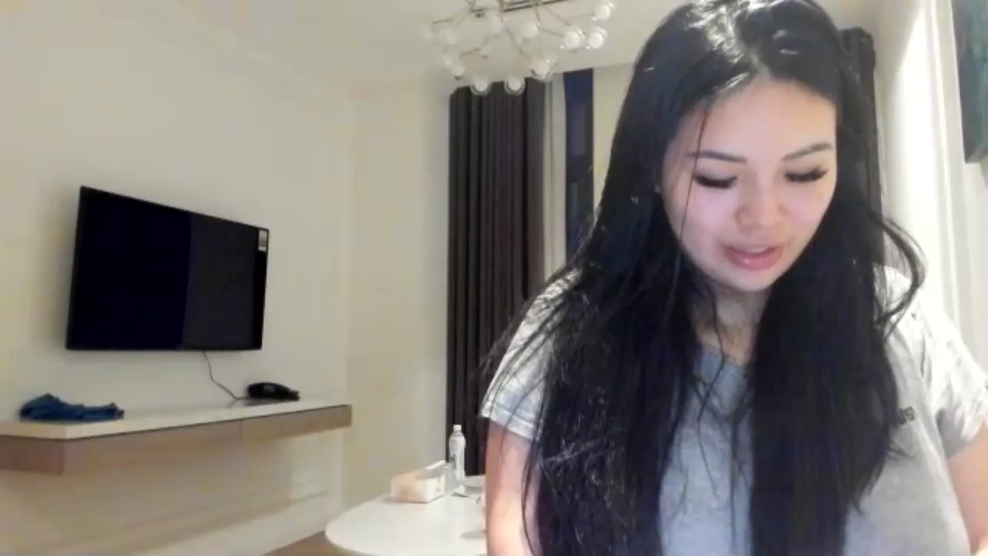 Gallery image thumbnail from DumplingHyuga's myfreecams stream on, 05/06/2024, 12:58 image 1 of 20