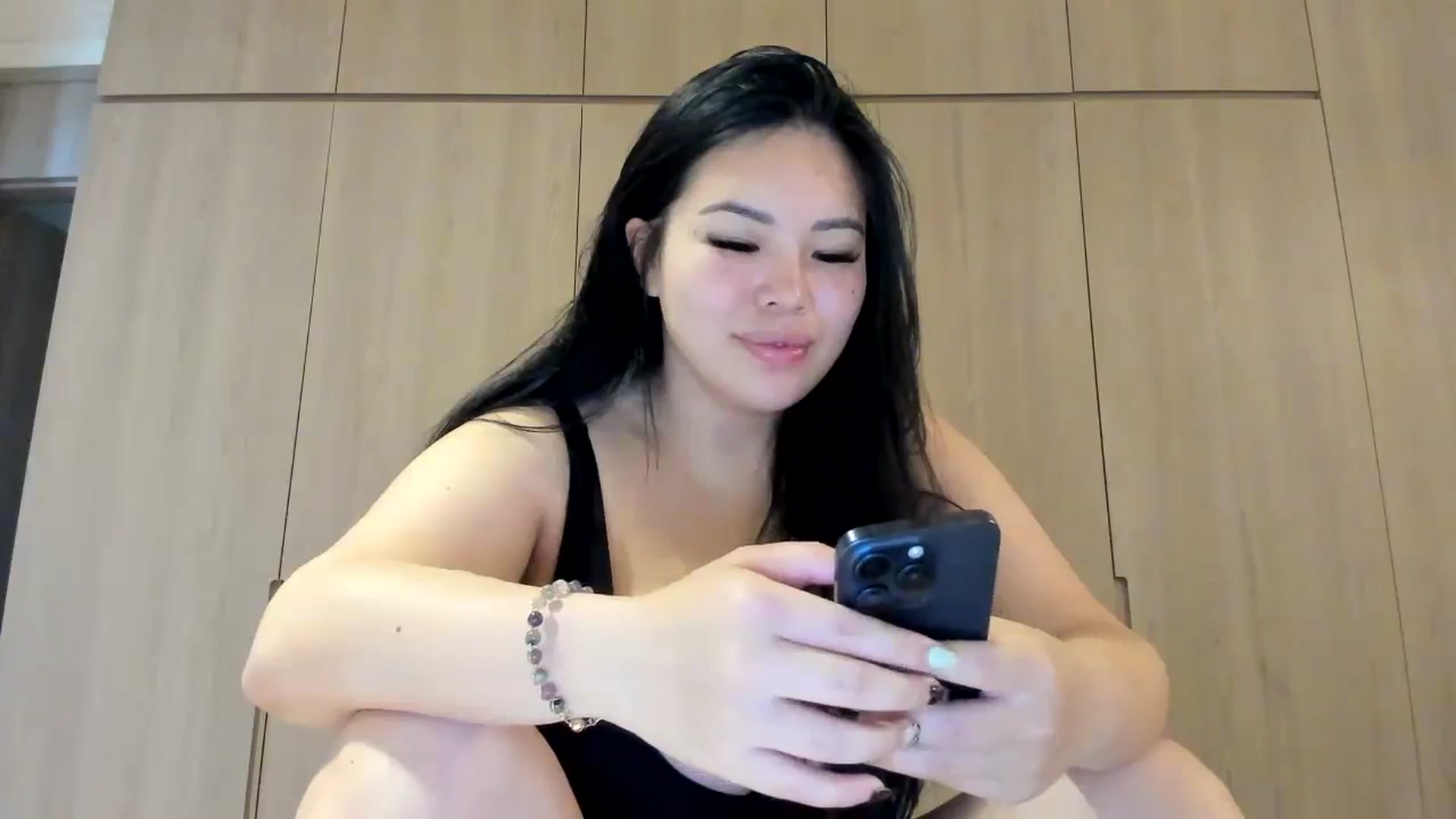 Gallery image thumbnail from DumplingHyuga's myfreecams stream on, 05/09/2024, 03:32 image 12 of 20