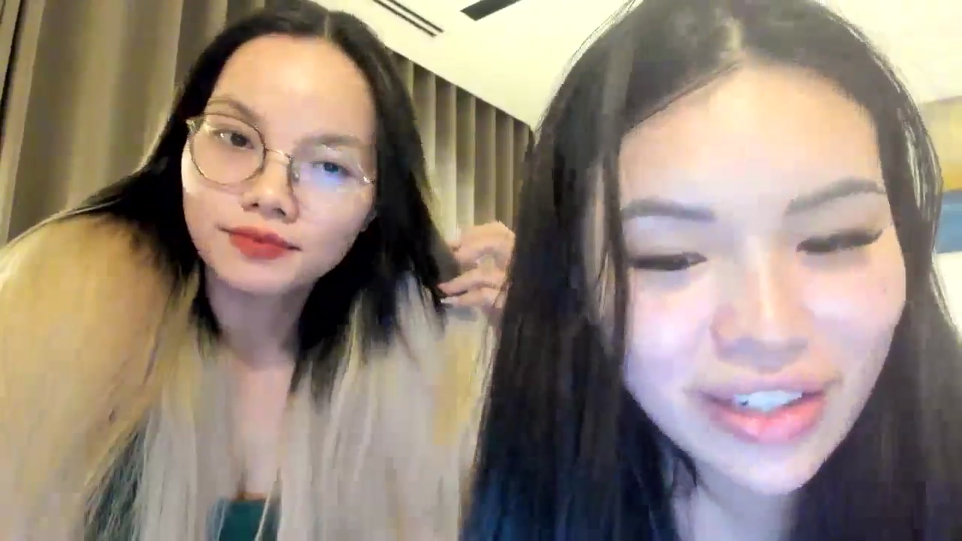 Gallery image thumbnail from DumplingHyuga's myfreecams stream on, 05/11/2024, 09:18 image 8 of 20