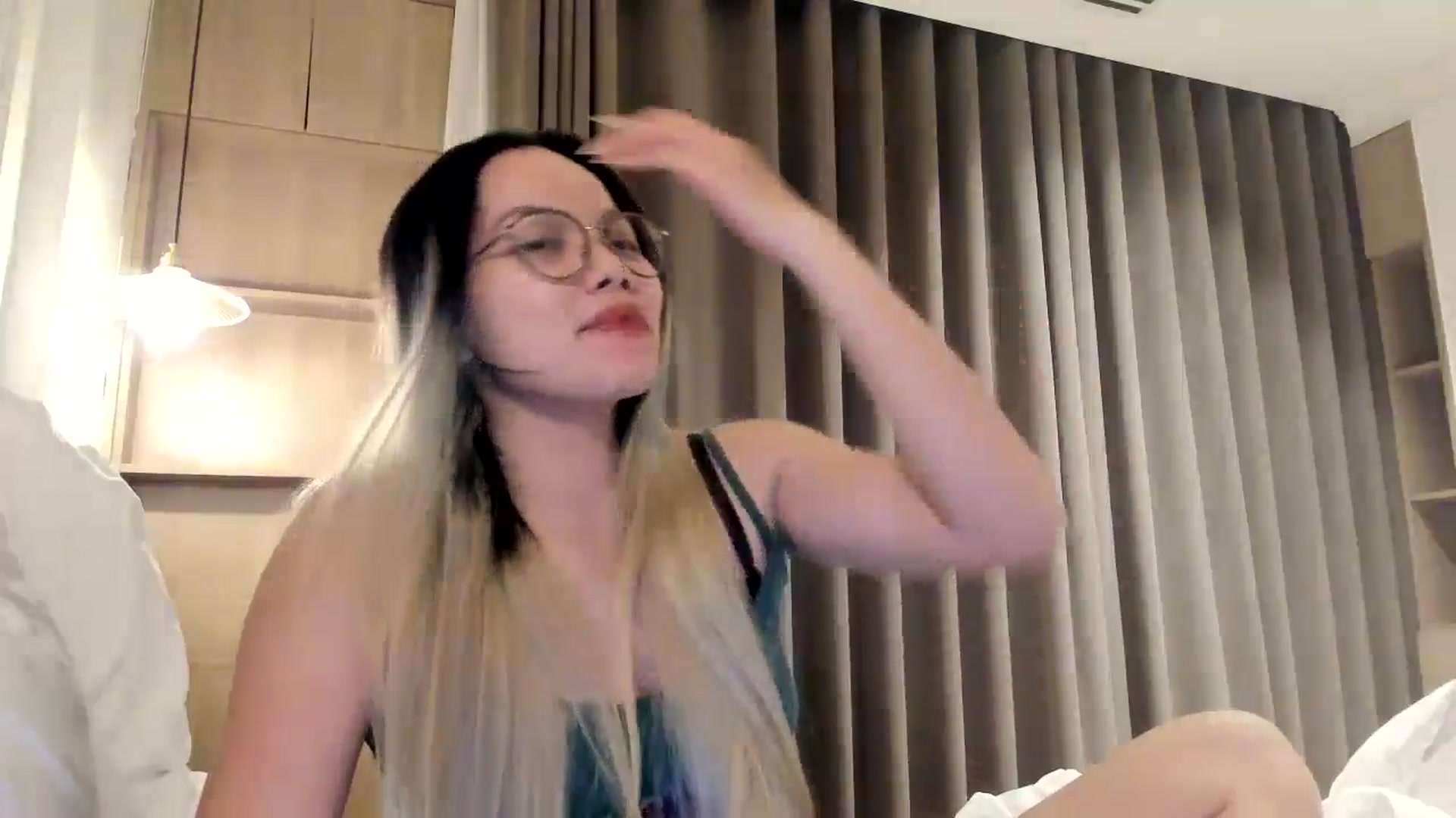Gallery image thumbnail from DumplingHyuga's myfreecams stream on, 05/11/2024, 09:18 image 10 of 20