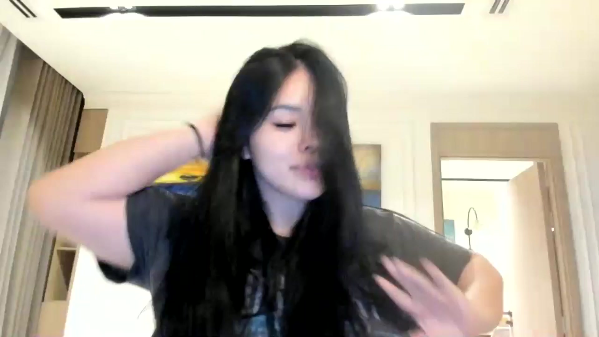 Gallery image thumbnail from DumplingHyuga's myfreecams stream on, 05/15/2024, 18:43 image 1 of 20