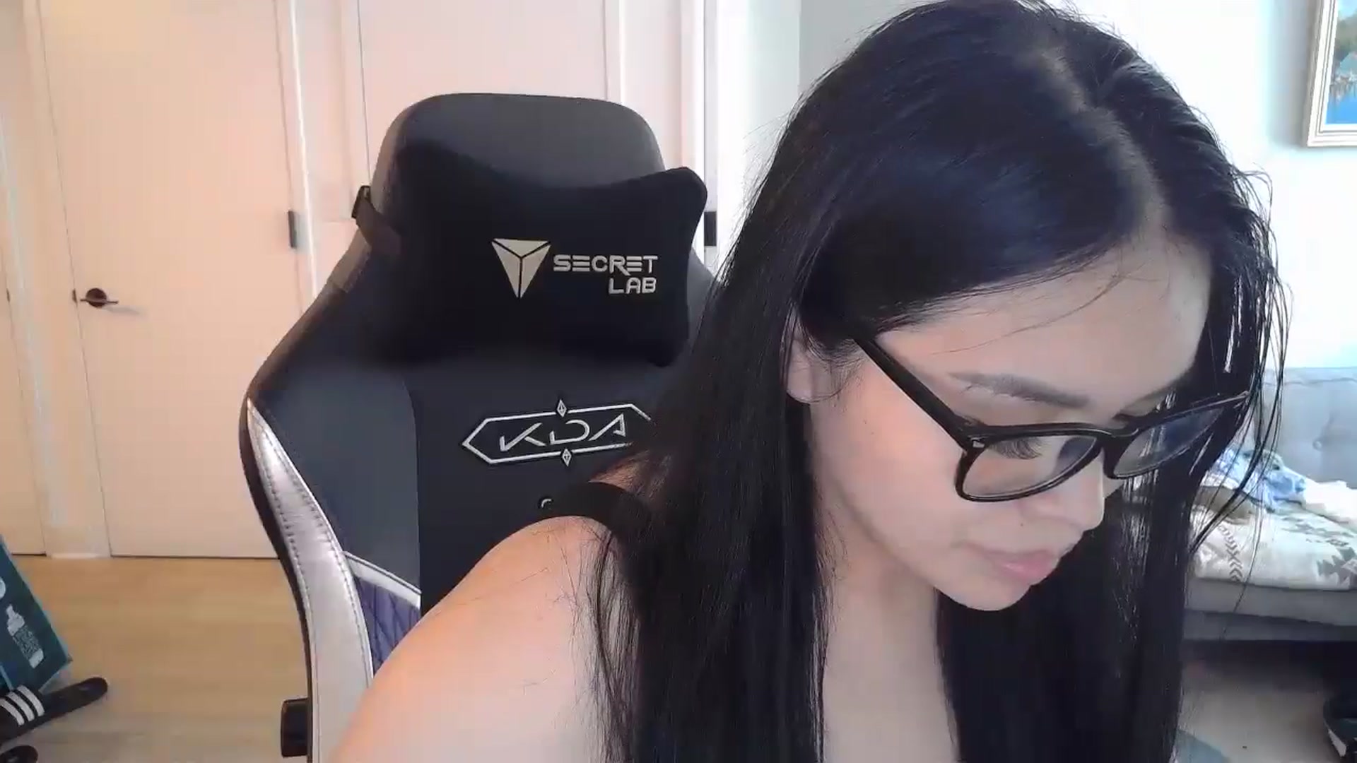 Gallery image thumbnail from DumplingHyuga's myfreecams stream on, 07/01/2024, 18:09 image 17 of 20