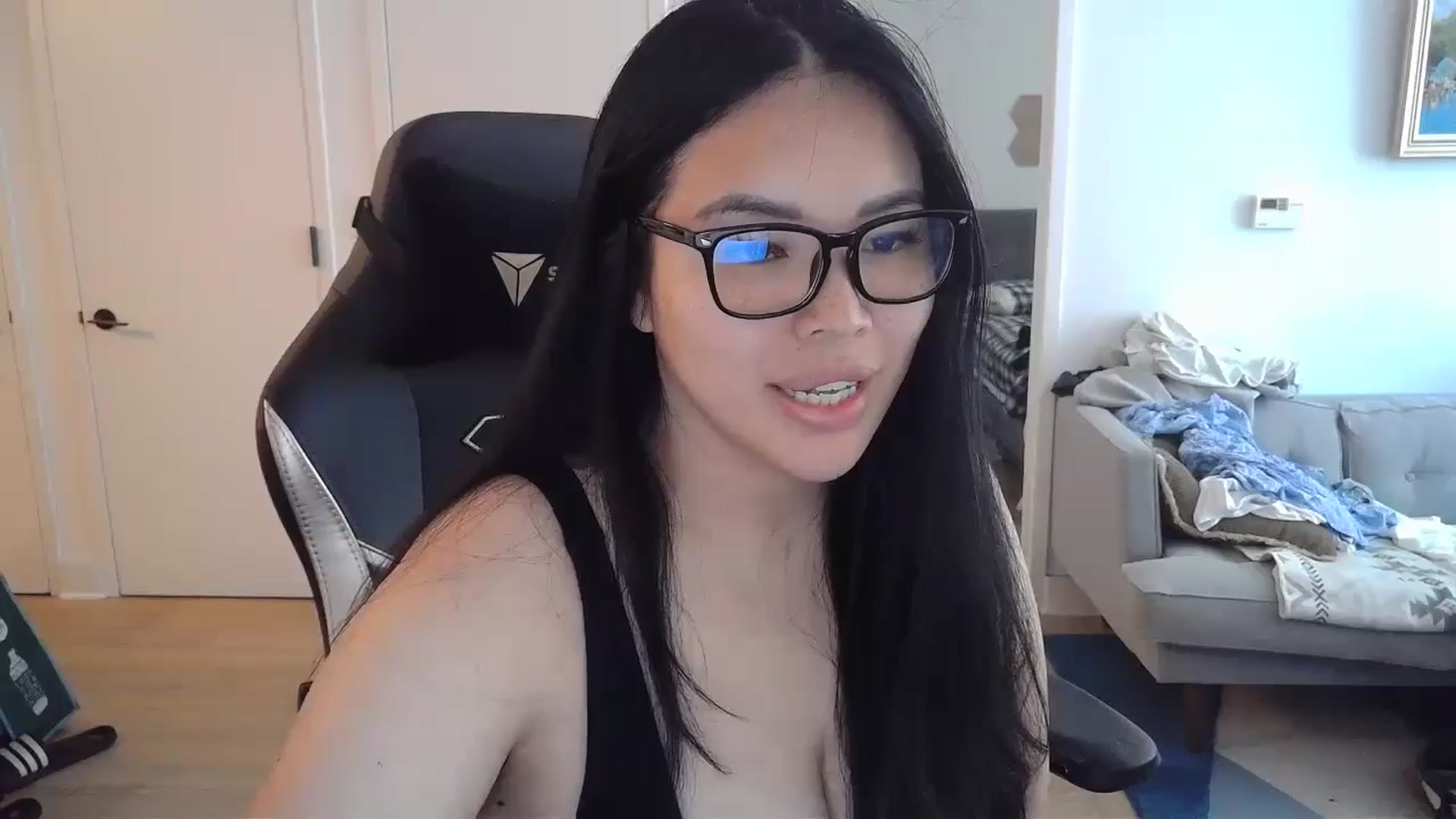 Gallery image thumbnail from DumplingHyuga's myfreecams stream on, 07/01/2024, 18:09 image 2 of 20