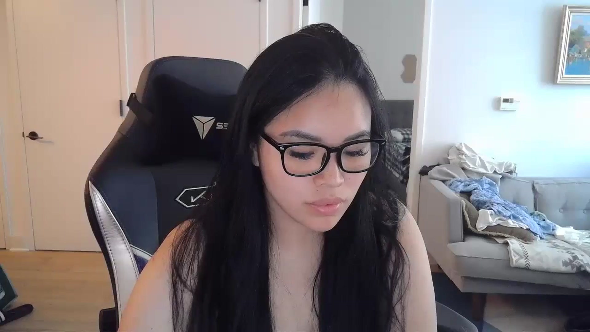 Gallery image thumbnail from DumplingHyuga's myfreecams stream on, 07/01/2024, 19:00 image 16 of 20