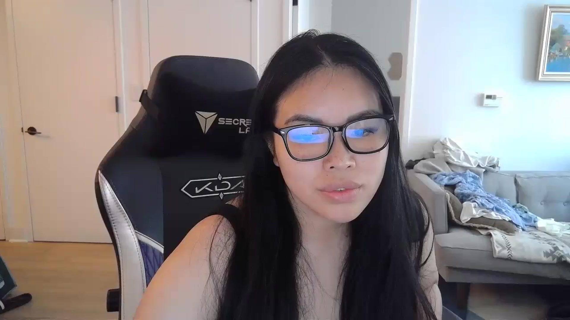 Gallery image thumbnail from DumplingHyuga's myfreecams stream on, 07/01/2024, 19:00 image 13 of 20