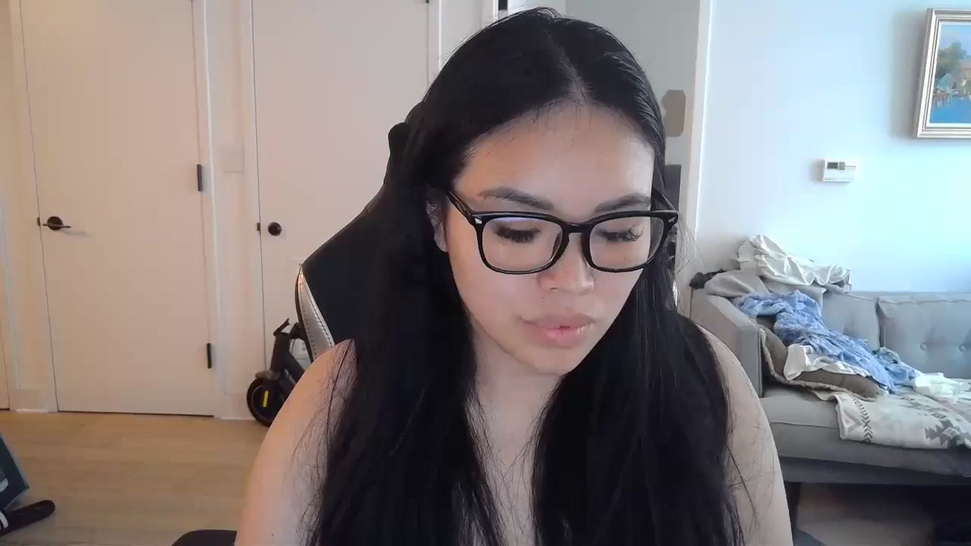 Gallery image thumbnail from DumplingHyuga's myfreecams stream on, 07/01/2024, 19:00 image 10 of 20