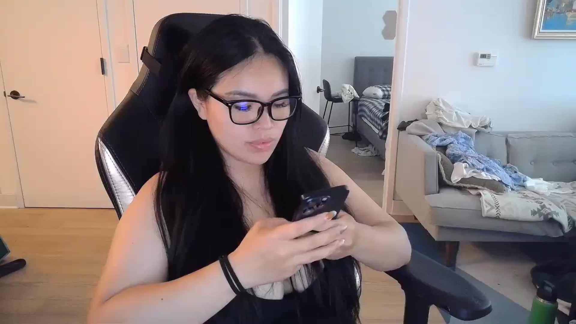Gallery image thumbnail from DumplingHyuga's myfreecams stream on, 07/01/2024, 19:53 image 16 of 20