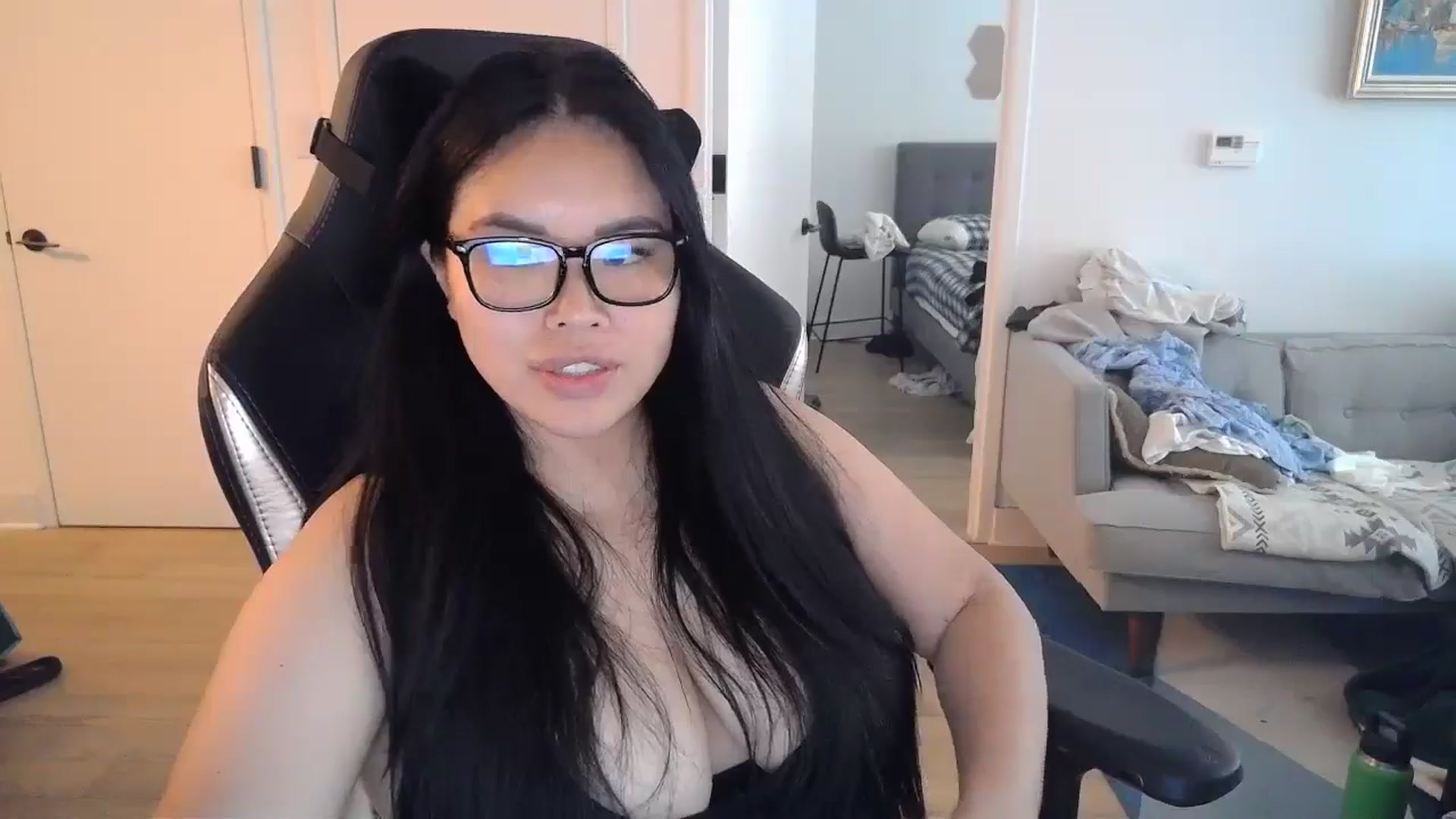 Gallery image thumbnail from DumplingHyuga's myfreecams stream on, 07/01/2024, 19:53 image 20 of 20