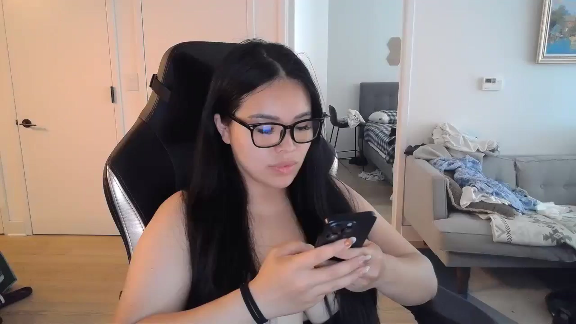 Gallery image thumbnail from DumplingHyuga's myfreecams stream on, 07/01/2024, 19:53 image 3 of 20