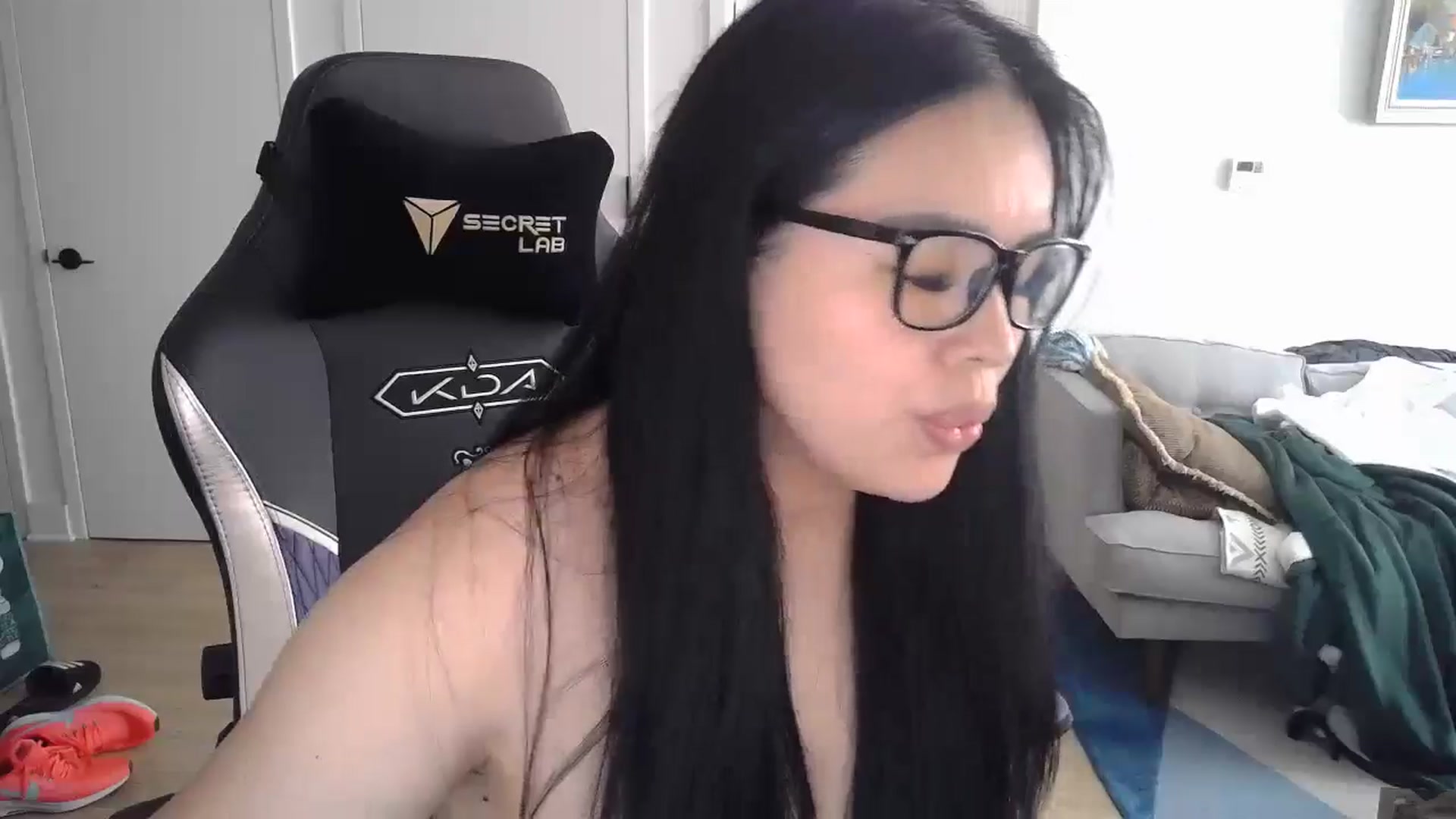 Gallery image thumbnail from DumplingHyuga's myfreecams stream on, 07/02/2024, 19:14 image 9 of 20