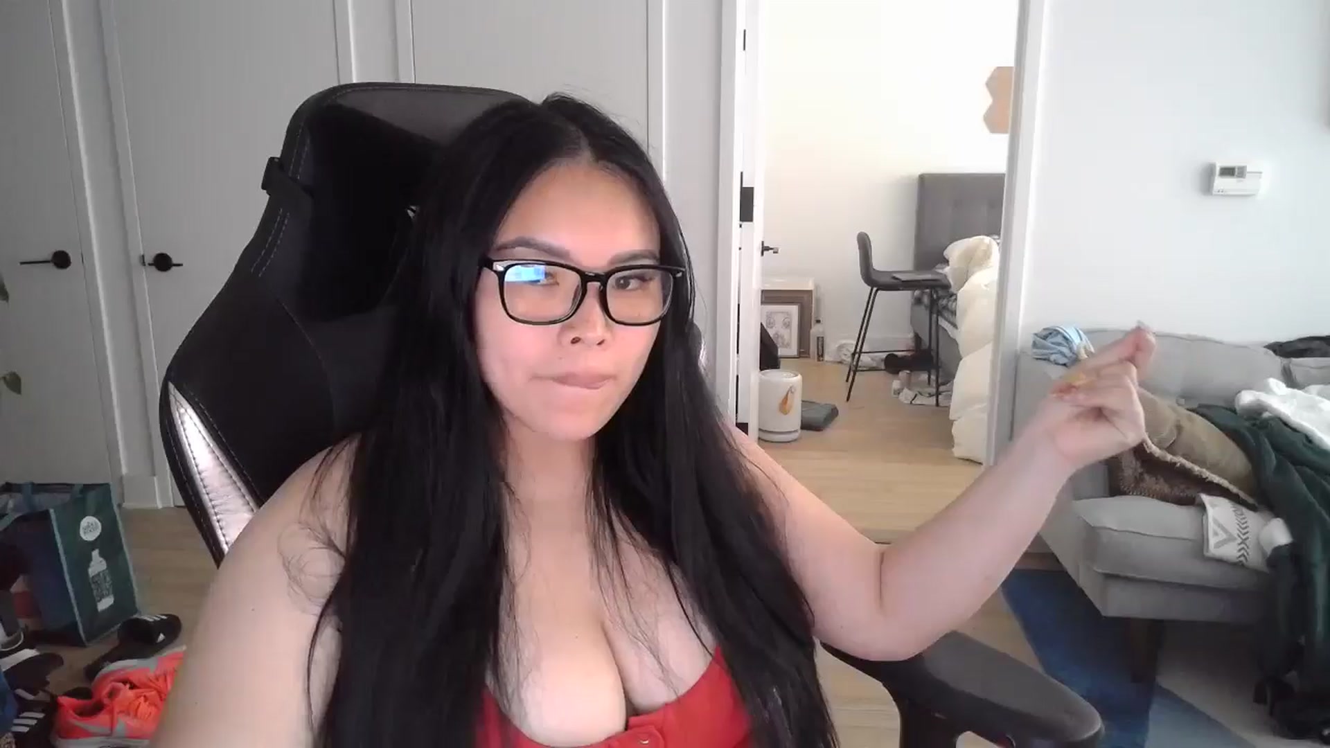 Gallery image thumbnail from DumplingHyuga's myfreecams stream on, 07/02/2024, 19:57 image 6 of 20