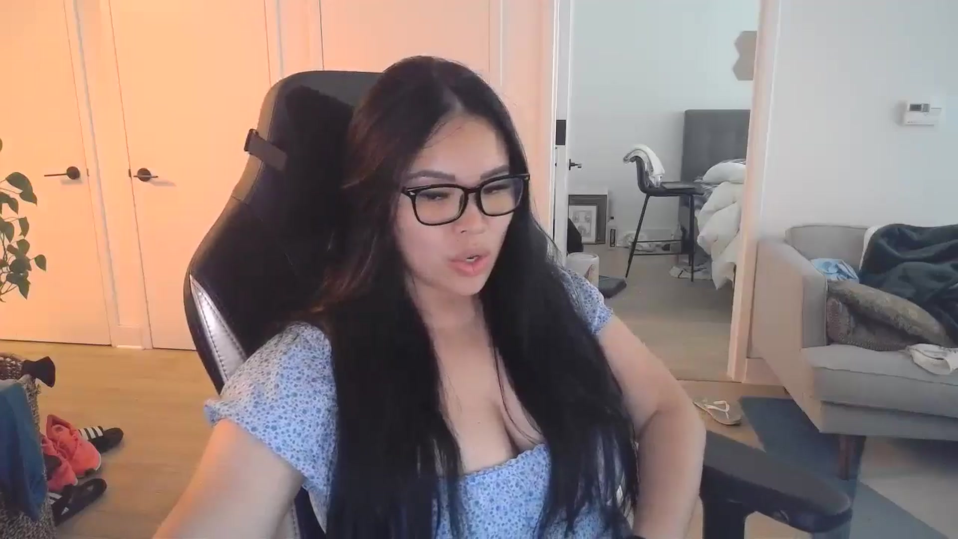 Gallery image thumbnail from DumplingHyuga's myfreecams stream on, 07/03/2024, 20:47 image 2 of 20