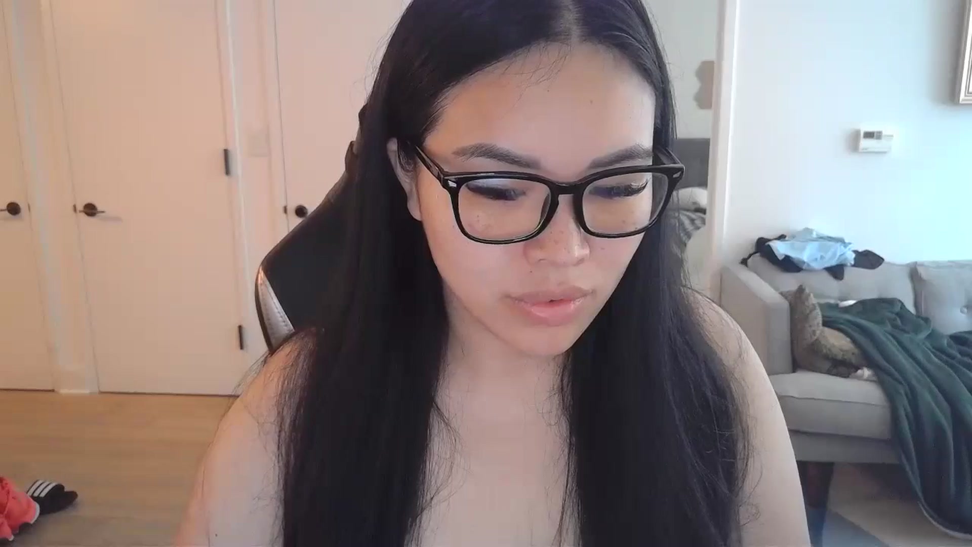 Gallery image thumbnail from DumplingHyuga's myfreecams stream on, 07/08/2024, 15:49 image 10 of 20