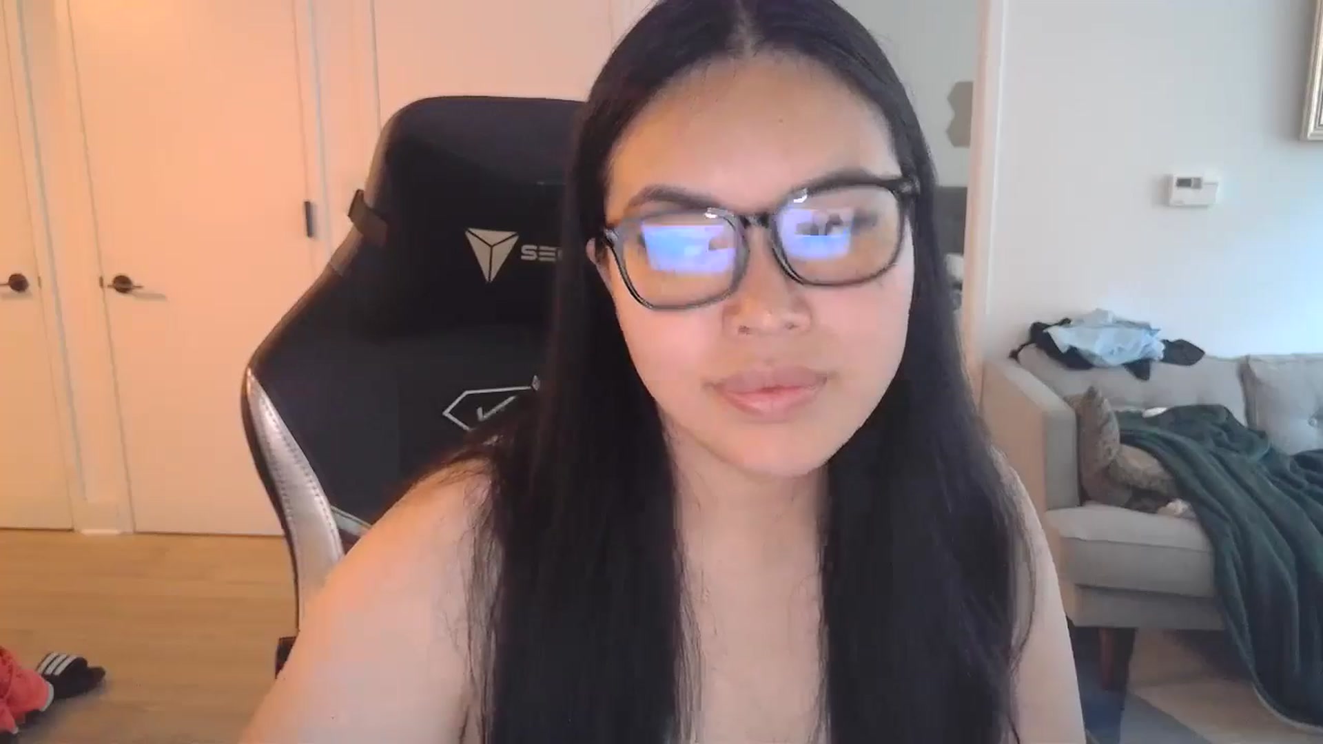 Gallery image thumbnail from DumplingHyuga's myfreecams stream on, 07/08/2024, 15:49 image 14 of 20