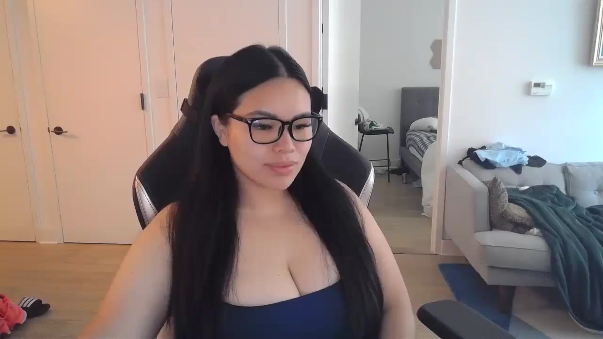 Gallery image thumbnail from DumplingHyuga's myfreecams stream on, 07/08/2024, 15:49 image 12 of 20