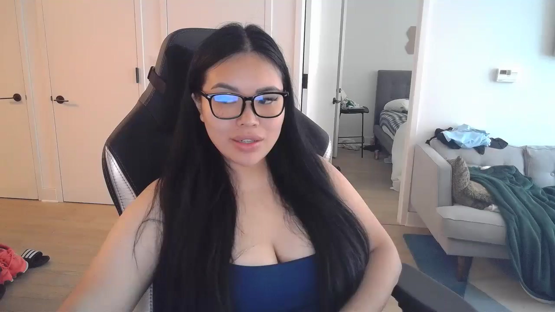 Gallery image thumbnail from DumplingHyuga's myfreecams stream on, 07/08/2024, 17:49 image 1 of 20