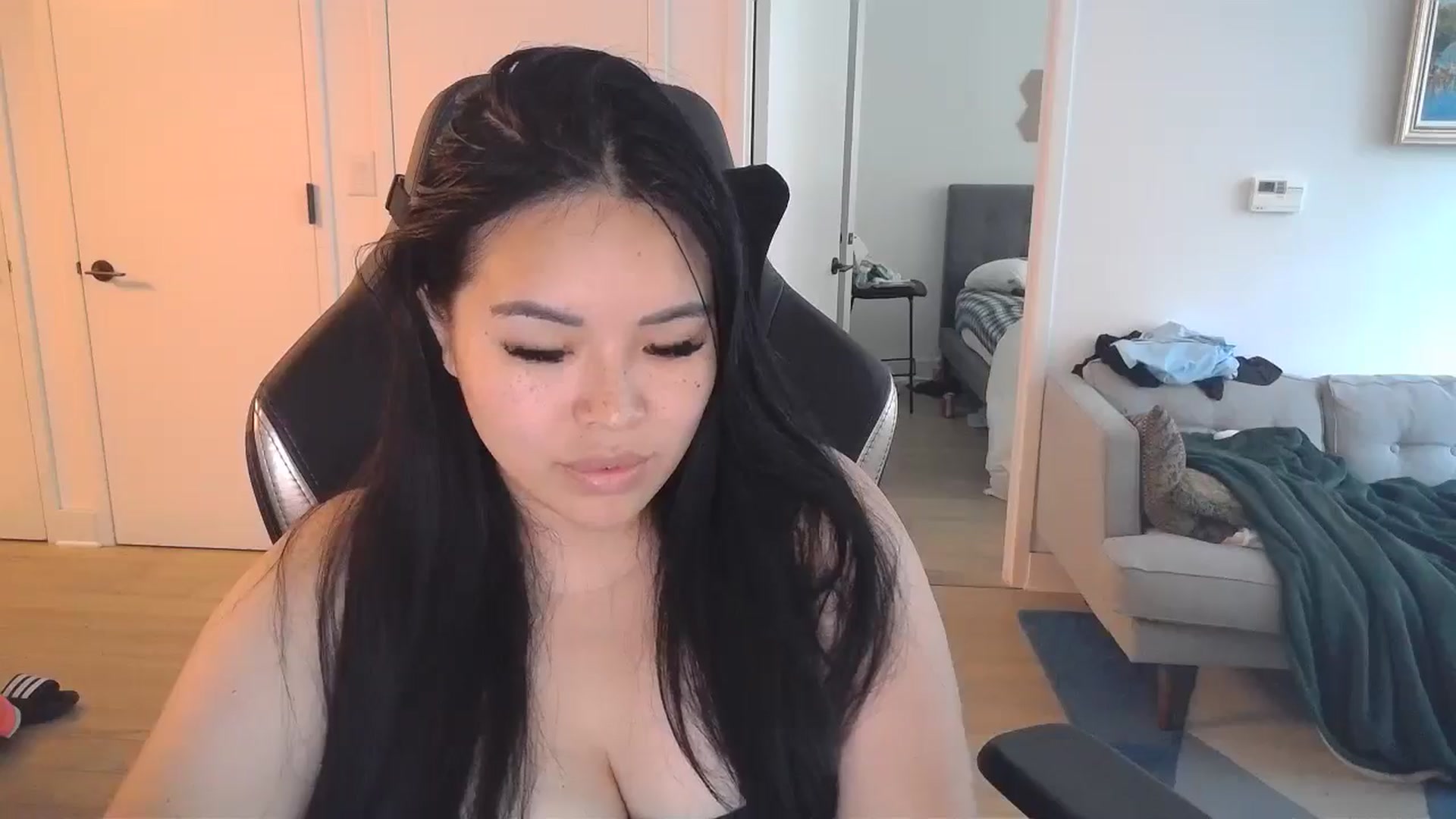 Gallery image thumbnail from DumplingHyuga's myfreecams stream on, 07/08/2024, 20:54 image 20 of 20