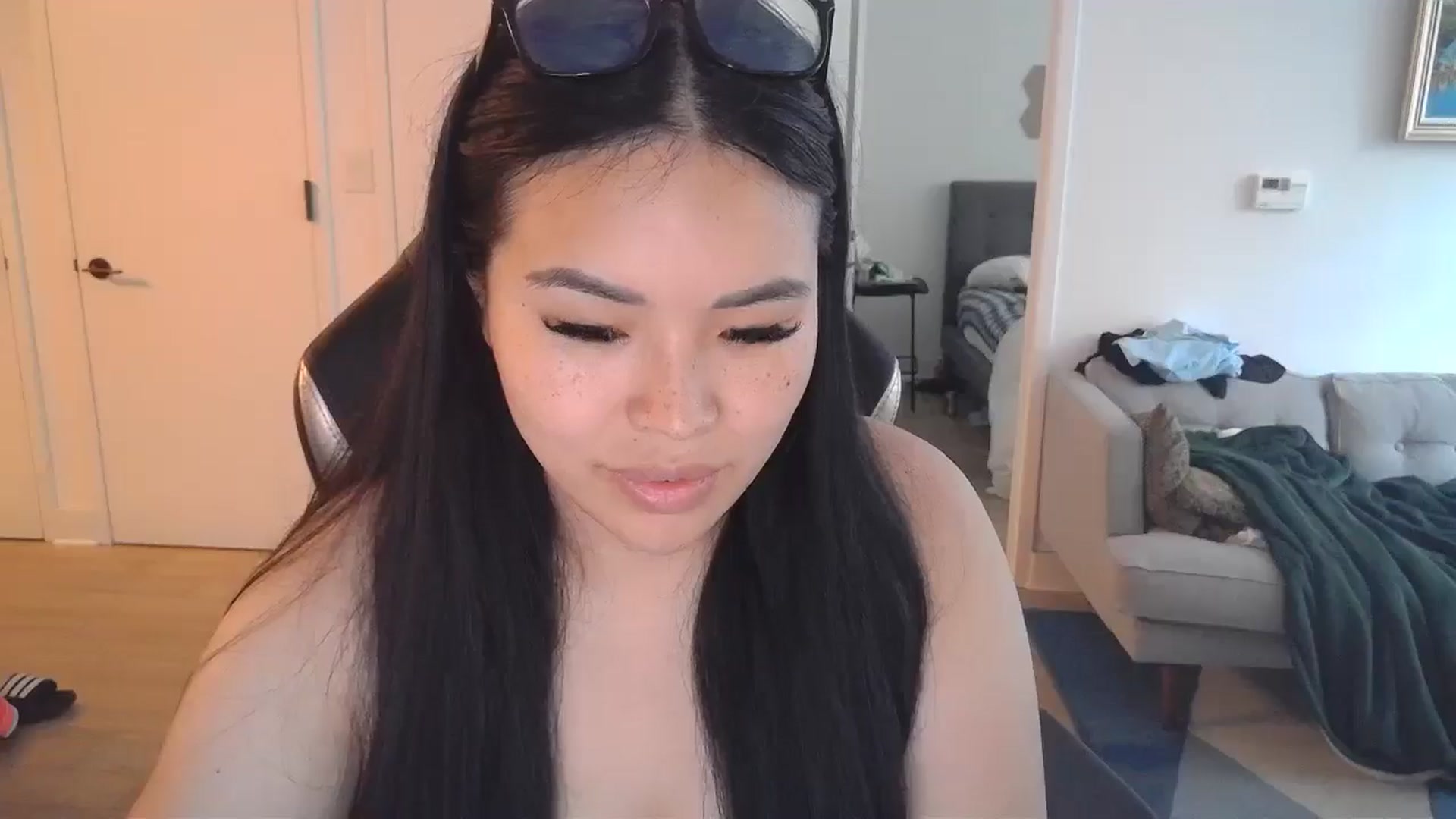 Gallery image thumbnail from DumplingHyuga's myfreecams stream on, 07/08/2024, 20:54 image 6 of 20