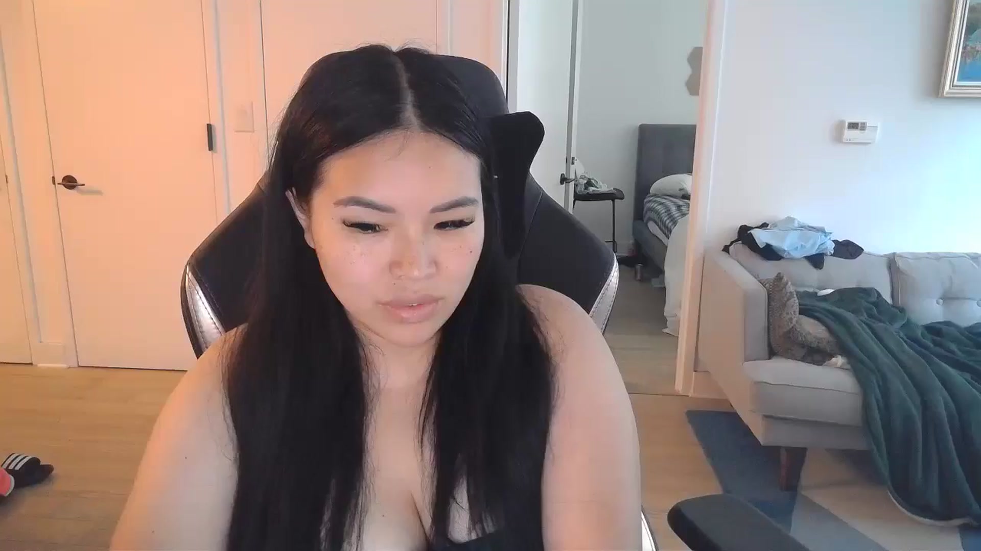 Gallery image thumbnail from DumplingHyuga's myfreecams stream on, 07/08/2024, 20:54 image 19 of 20