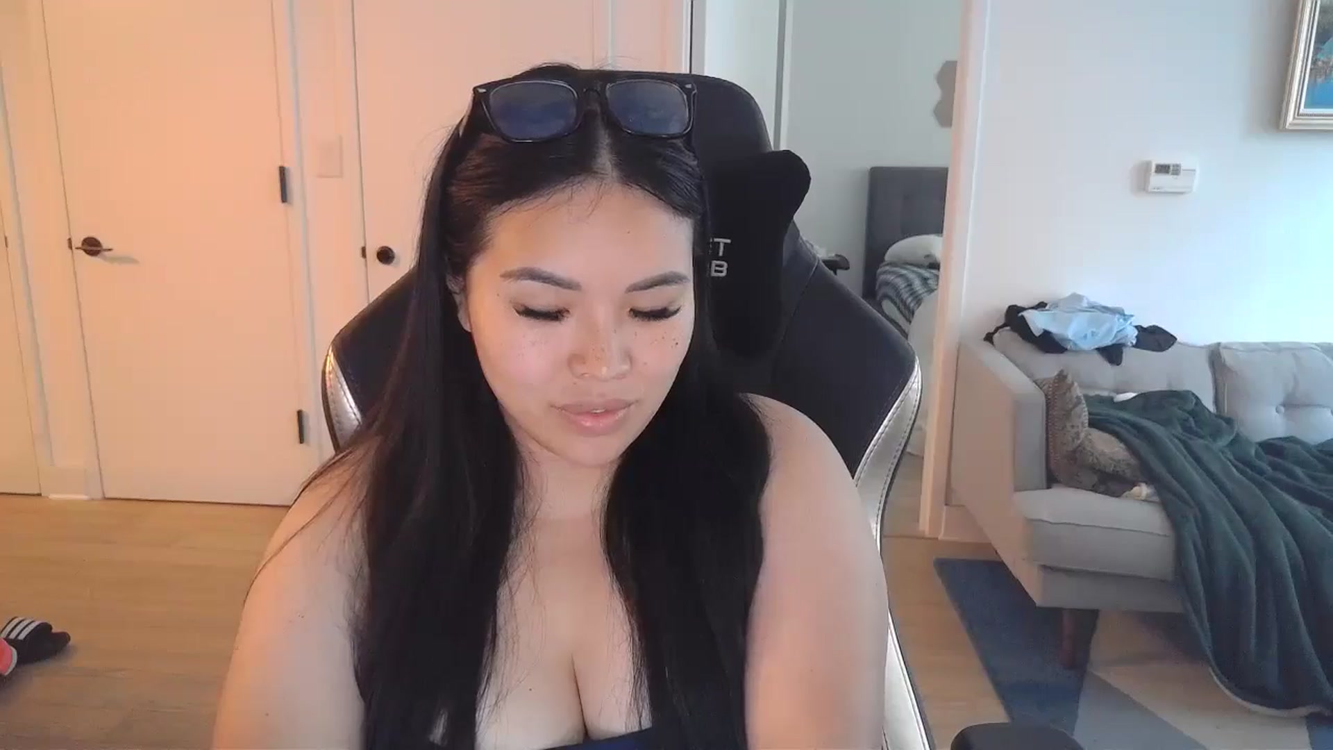 Gallery image thumbnail from DumplingHyuga's myfreecams stream on, 07/08/2024, 20:54 image 11 of 20