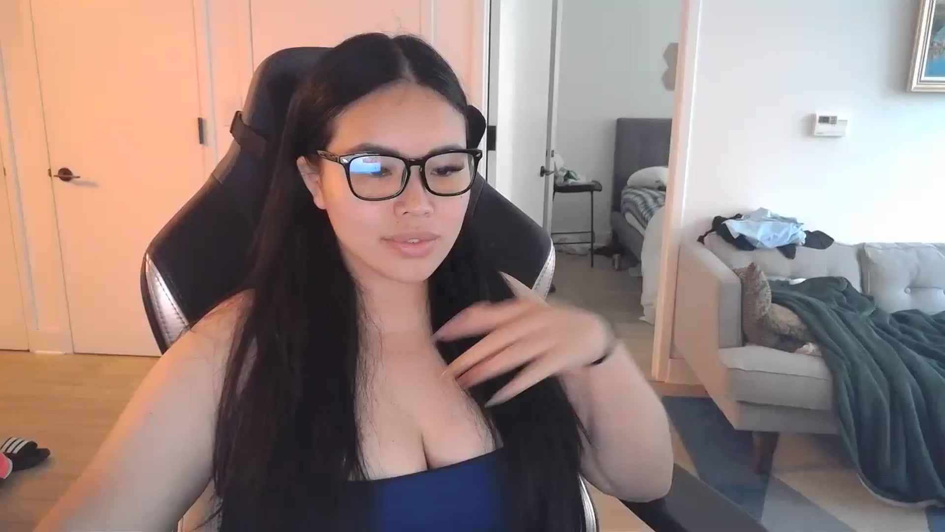 Gallery image thumbnail from DumplingHyuga's myfreecams stream on, 07/08/2024, 20:54 image 1 of 20