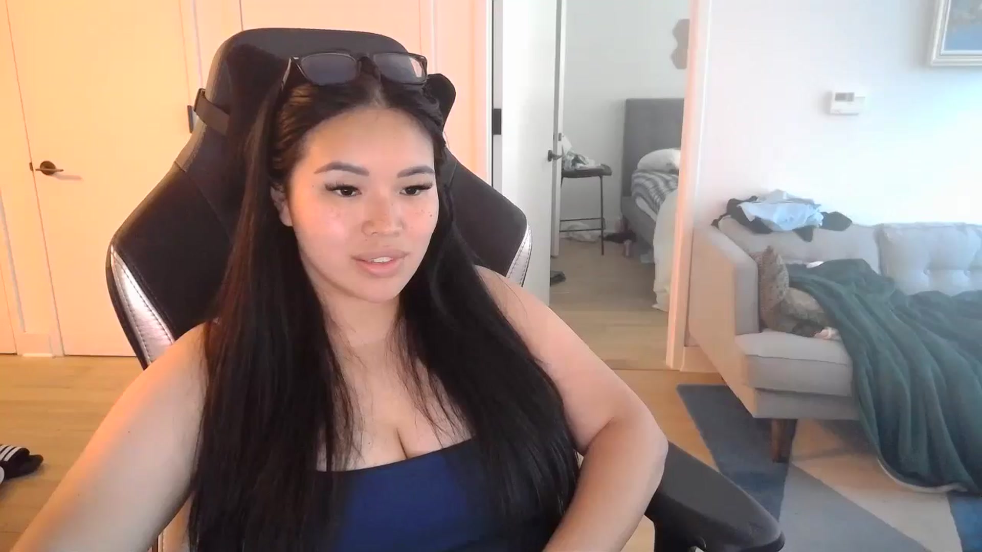 Gallery image thumbnail from DumplingHyuga's myfreecams stream on, 07/08/2024, 21:57 image 8 of 20