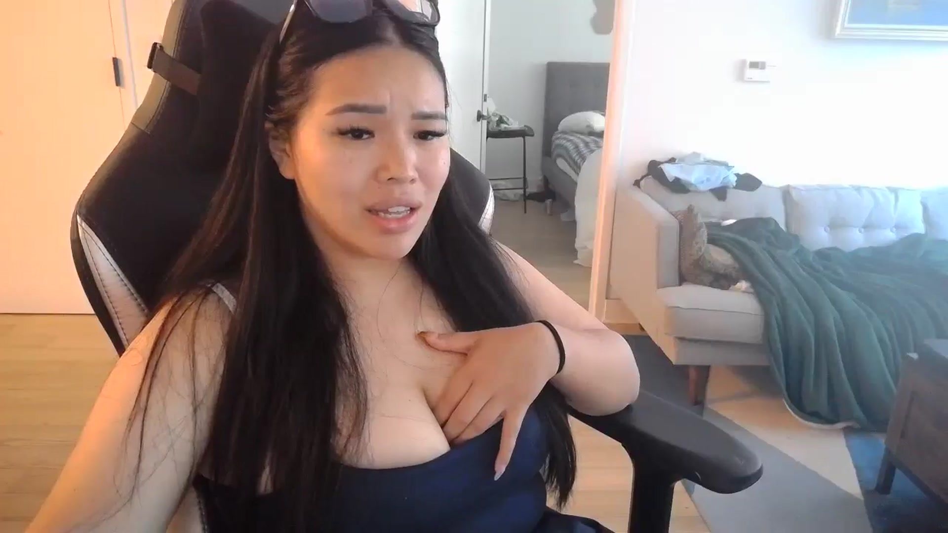 Gallery image thumbnail from DumplingHyuga's myfreecams stream on, 07/08/2024, 21:57 image 17 of 20