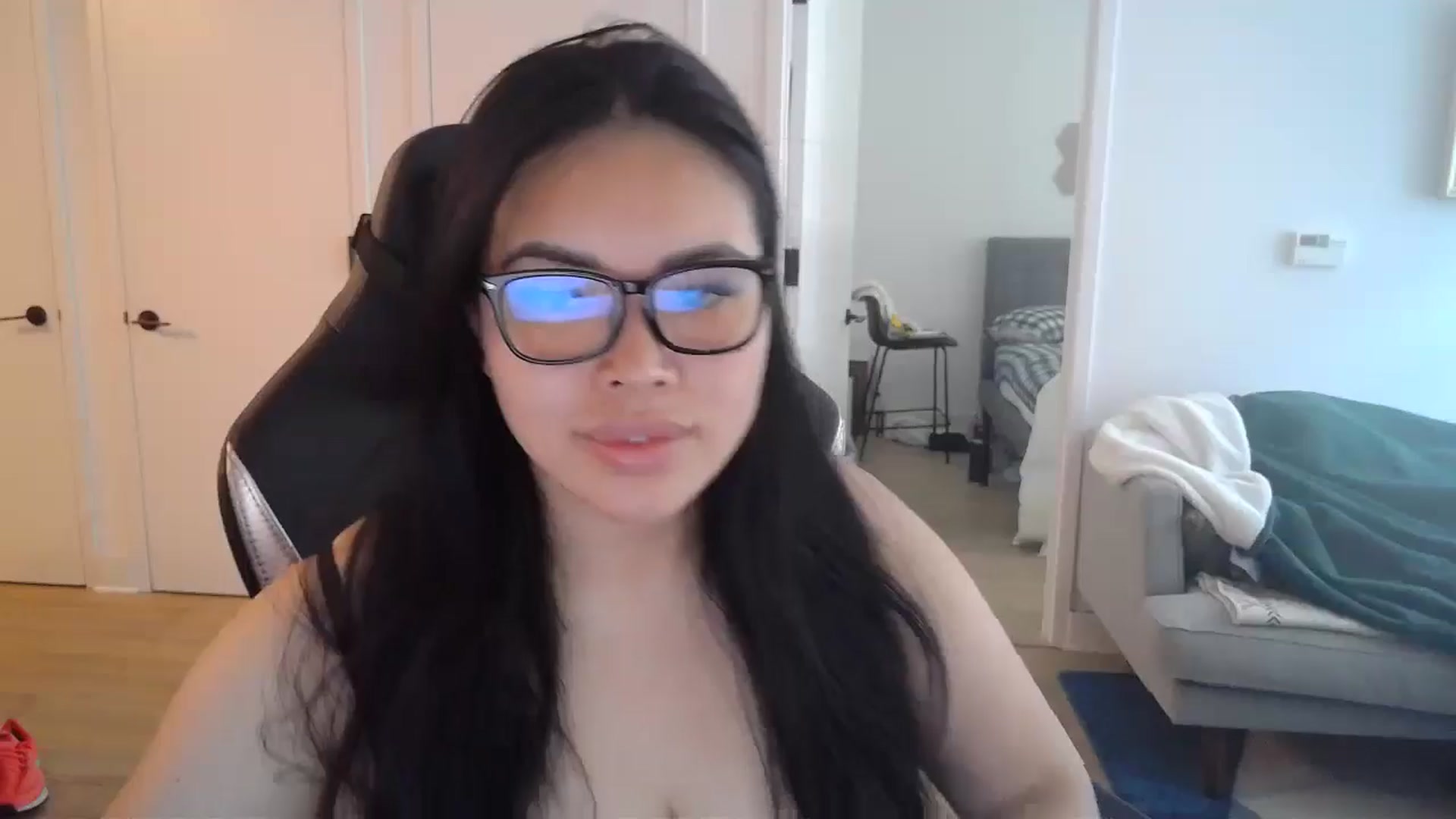 Gallery image thumbnail from DumplingHyuga's myfreecams stream on, 07/09/2024, 18:15 image 6 of 20