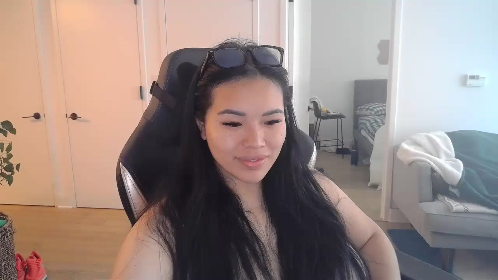 Gallery image thumbnail from DumplingHyuga's myfreecams stream on, 07/09/2024, 18:15 image 13 of 20