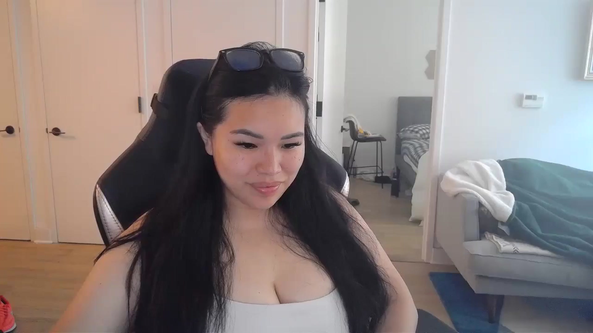 Gallery image thumbnail from DumplingHyuga's myfreecams stream on, 07/09/2024, 18:15 image 3 of 20