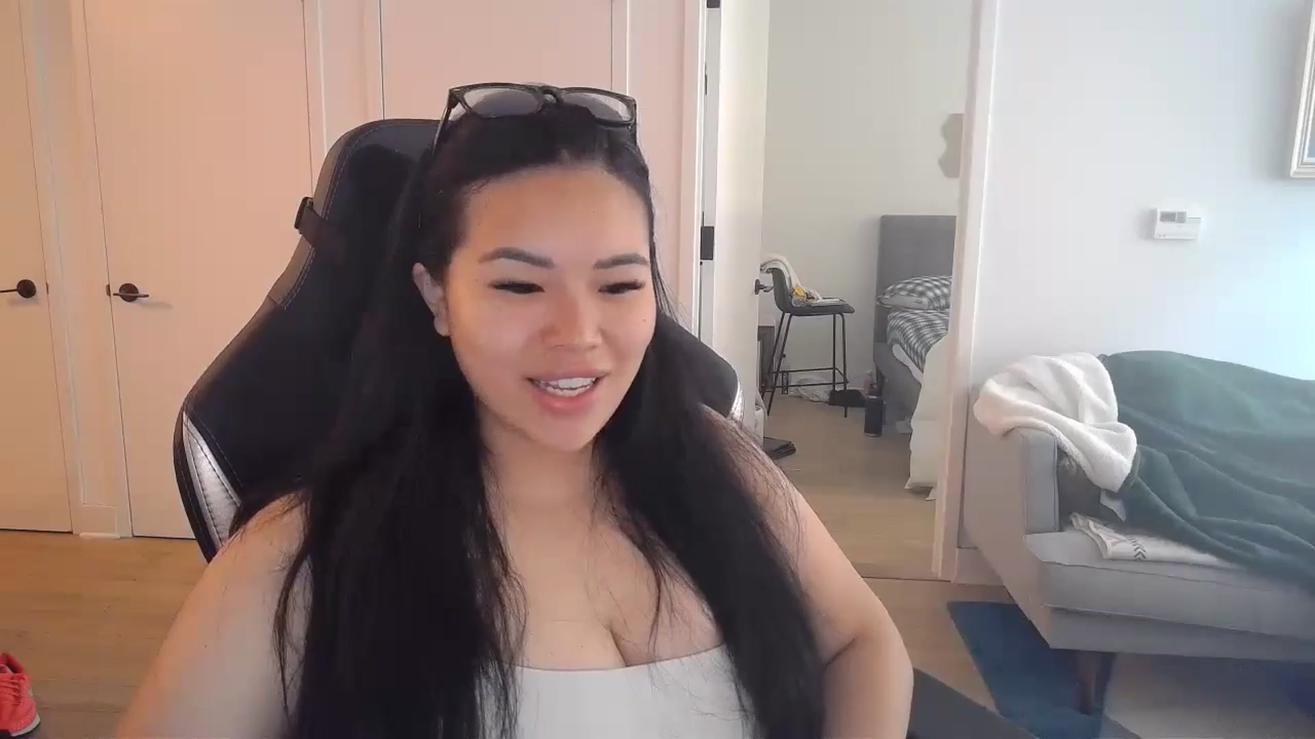 Gallery image thumbnail from DumplingHyuga's myfreecams stream on, 07/09/2024, 18:15 image 2 of 20