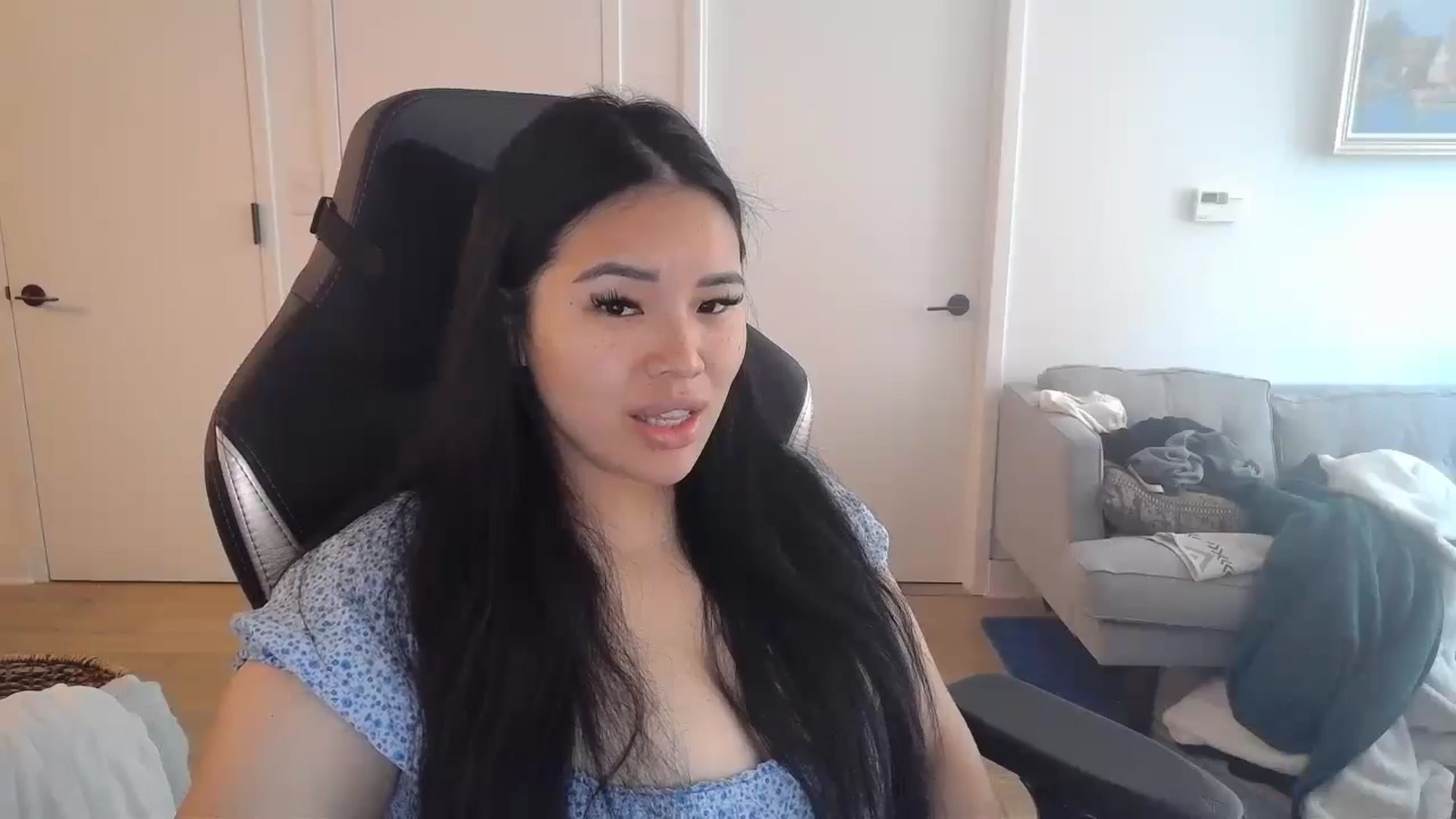 Gallery image thumbnail from DumplingHyuga's myfreecams stream on, 07/15/2024, 18:23 image 9 of 20