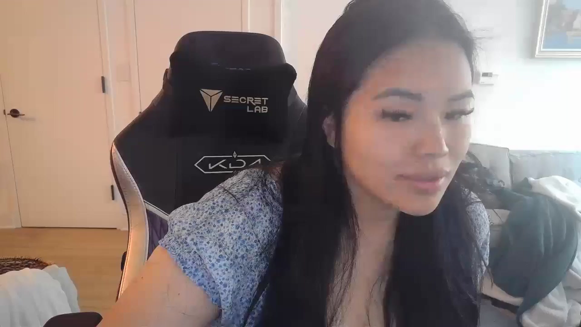 Gallery image thumbnail from DumplingHyuga's myfreecams stream on, 07/15/2024, 18:23 image 1 of 20