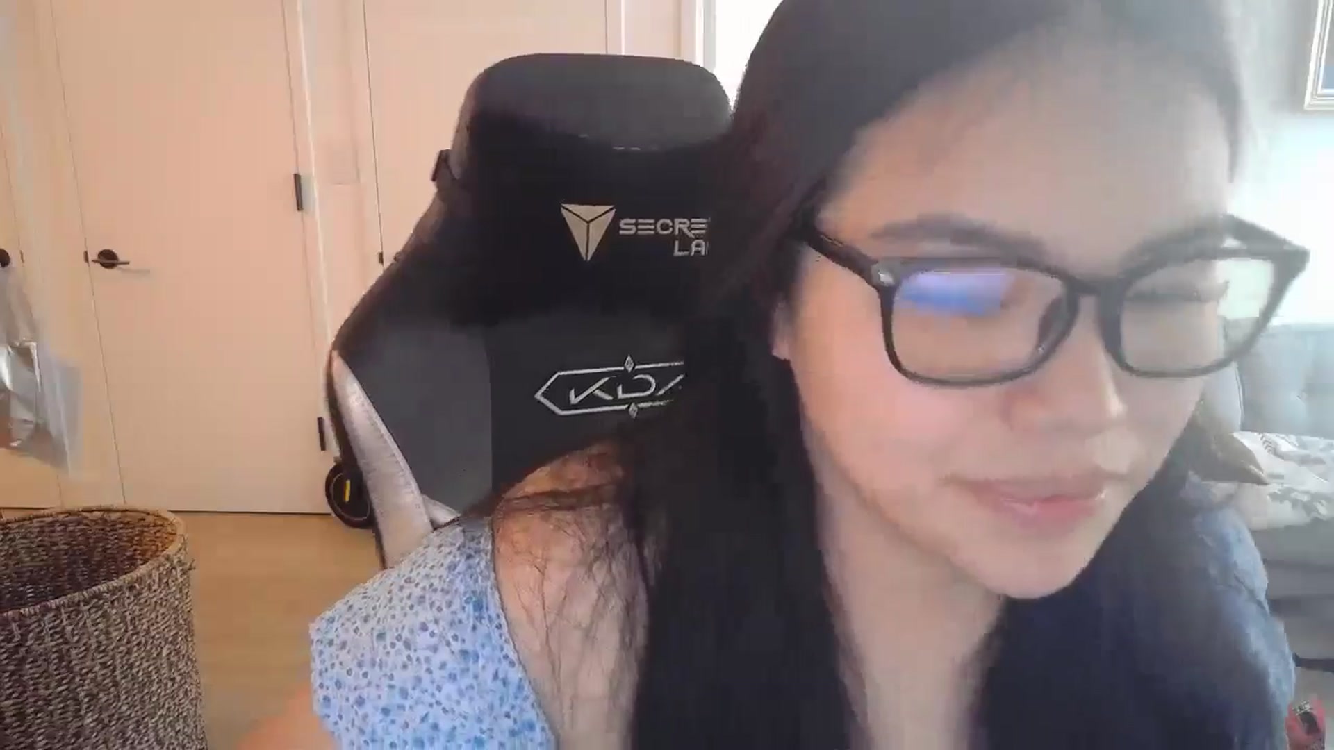 Gallery image thumbnail from DumplingHyuga's myfreecams stream on, 07/25/2024, 17:07 image 20 of 20