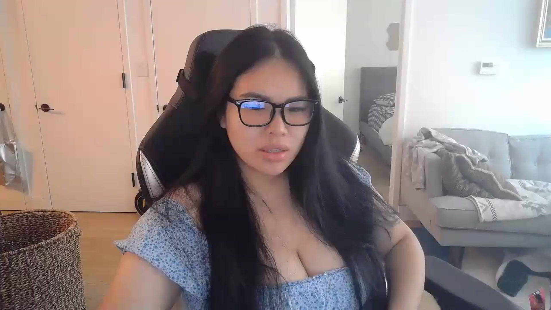 Gallery image thumbnail from DumplingHyuga's myfreecams stream on, 07/25/2024, 17:07 image 7 of 20