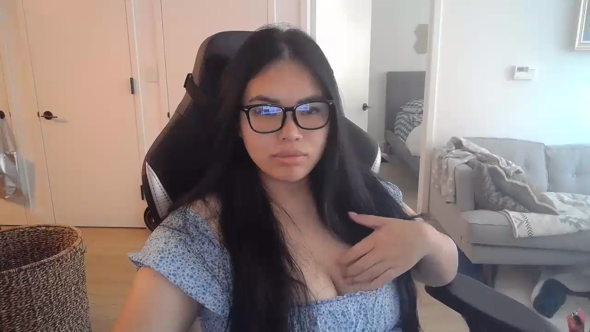 Gallery image thumbnail from DumplingHyuga's myfreecams stream on, 07/25/2024, 17:07 image 8 of 20