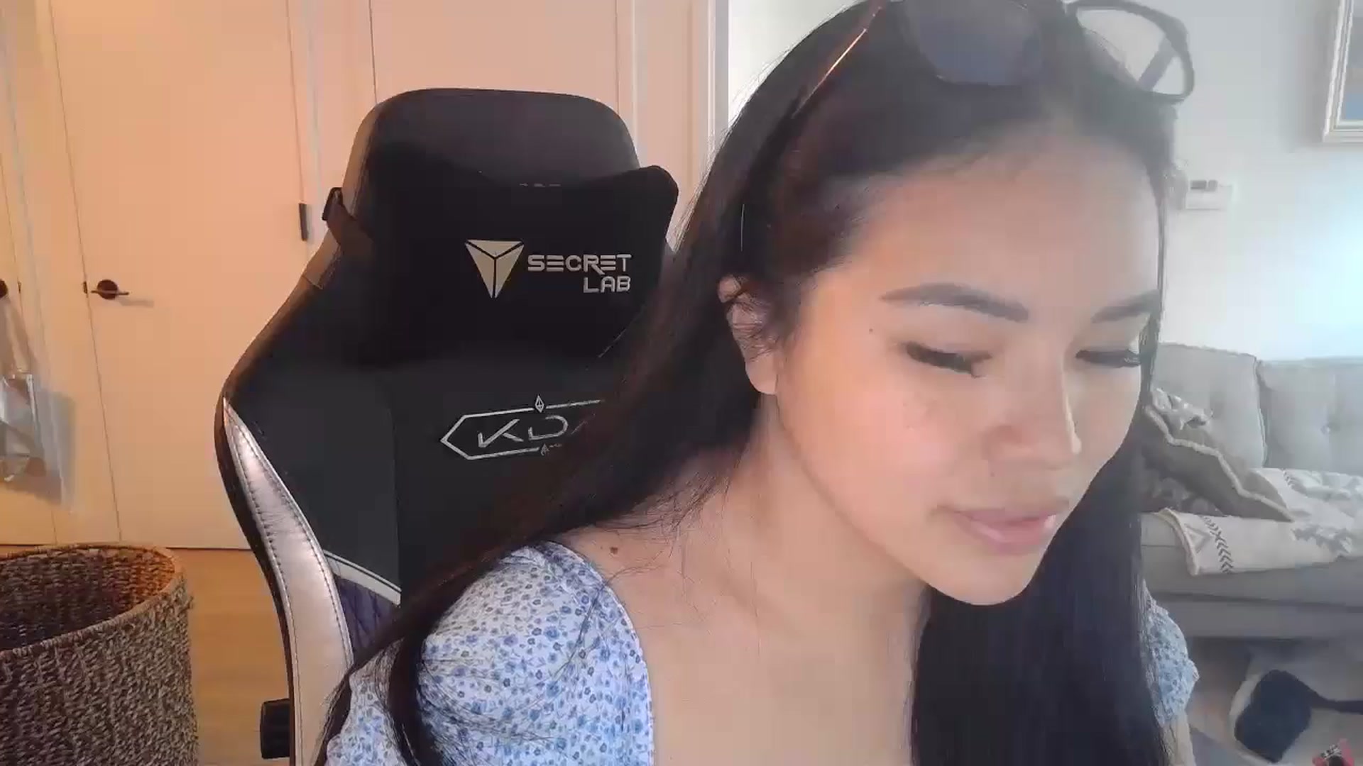 Gallery image thumbnail from DumplingHyuga's myfreecams stream on, 07/25/2024, 19:33 image 16 of 20