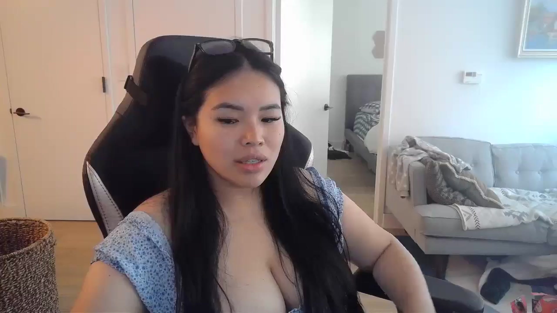 Gallery image thumbnail from DumplingHyuga's myfreecams stream on, 07/25/2024, 20:32 image 5 of 20