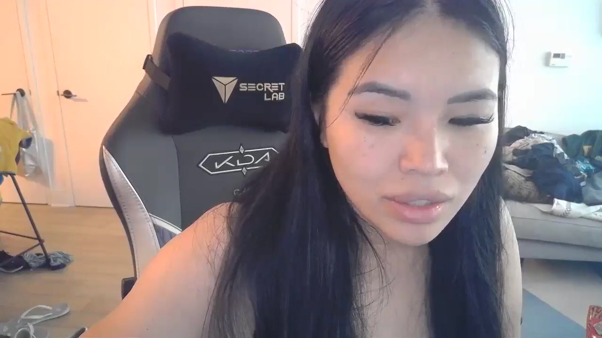 Gallery image thumbnail from DumplingHyuga's myfreecams stream on, 07/31/2024, 17:23 image 13 of 20