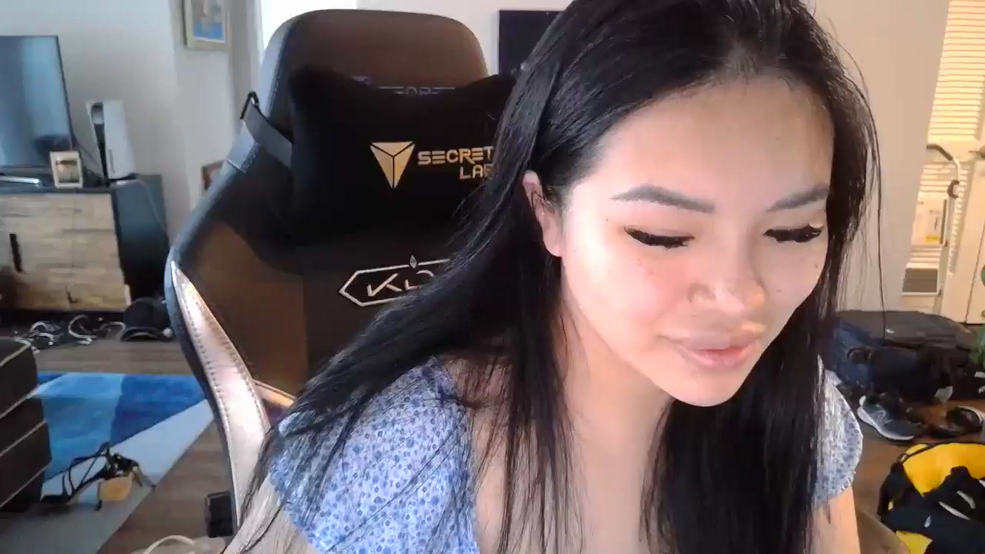 Gallery image thumbnail from DumplingHyuga's myfreecams stream on, 10/01/2024, 15:11 image 5 of 20