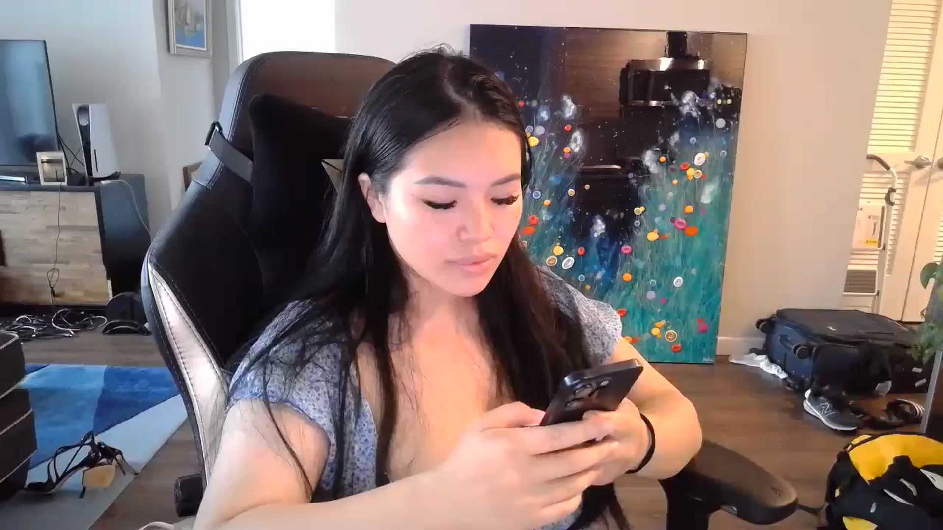 Gallery image thumbnail from DumplingHyuga's myfreecams stream on, 10/01/2024, 15:11 image 13 of 20