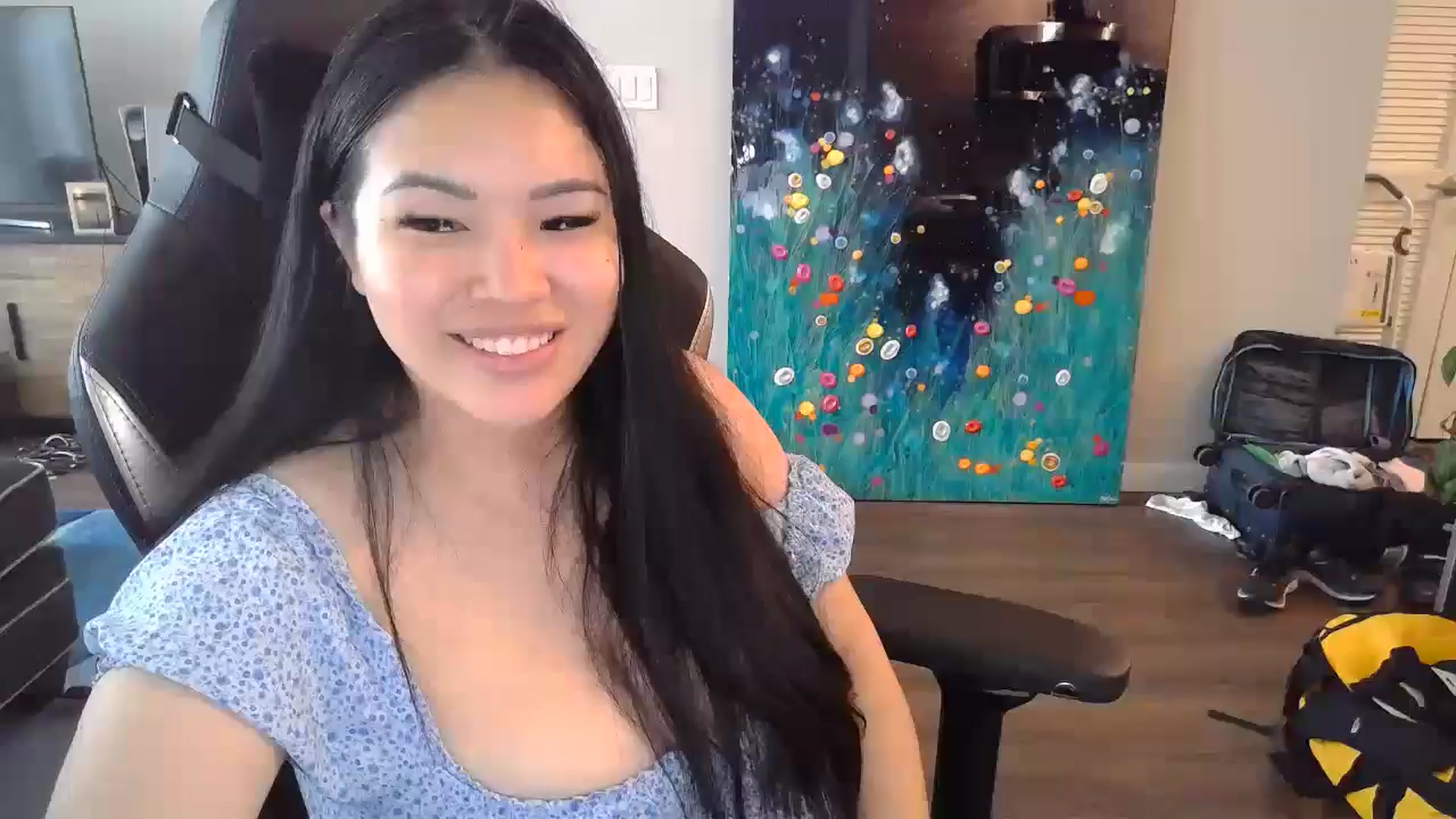Gallery image thumbnail from DumplingHyuga's myfreecams stream on, 10/01/2024, 16:30 image 17 of 20