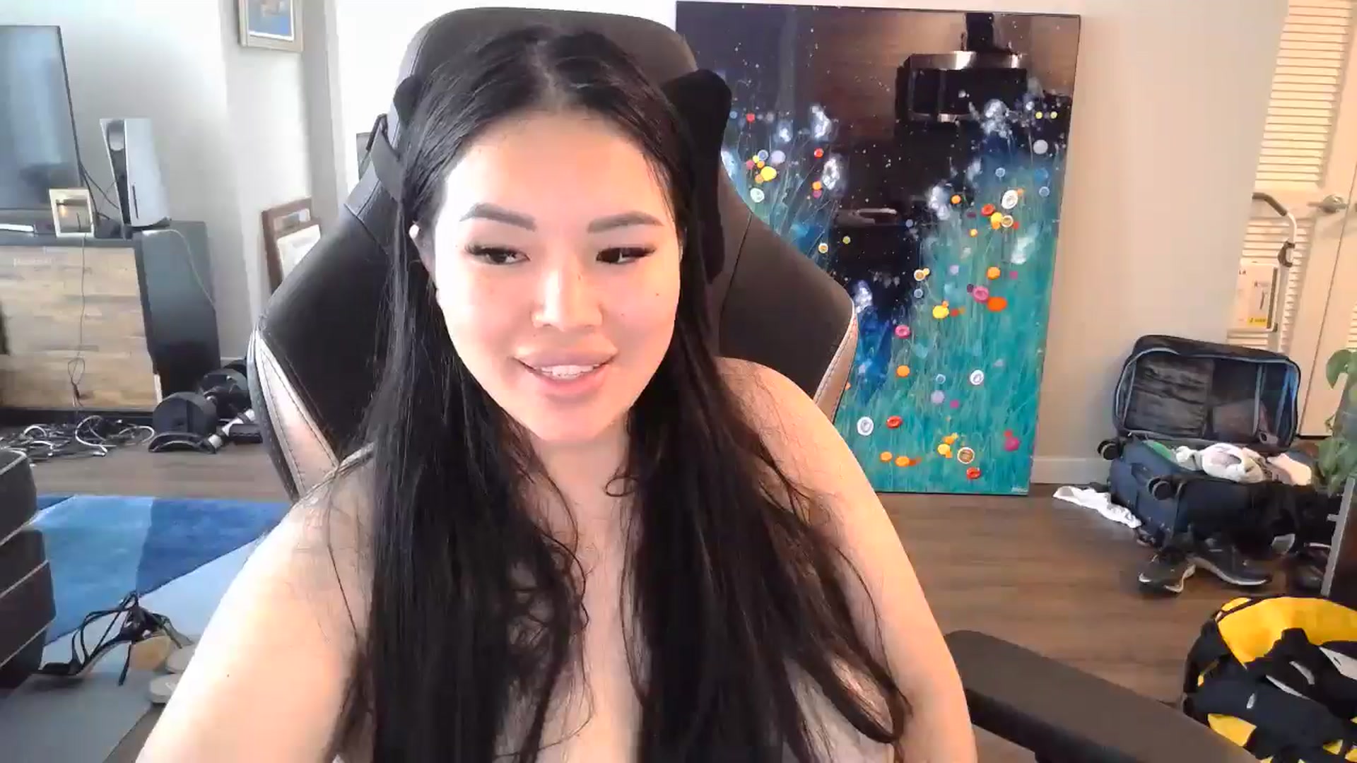 Gallery image thumbnail from DumplingHyuga's myfreecams stream on, 10/01/2024, 17:53 image 13 of 20
