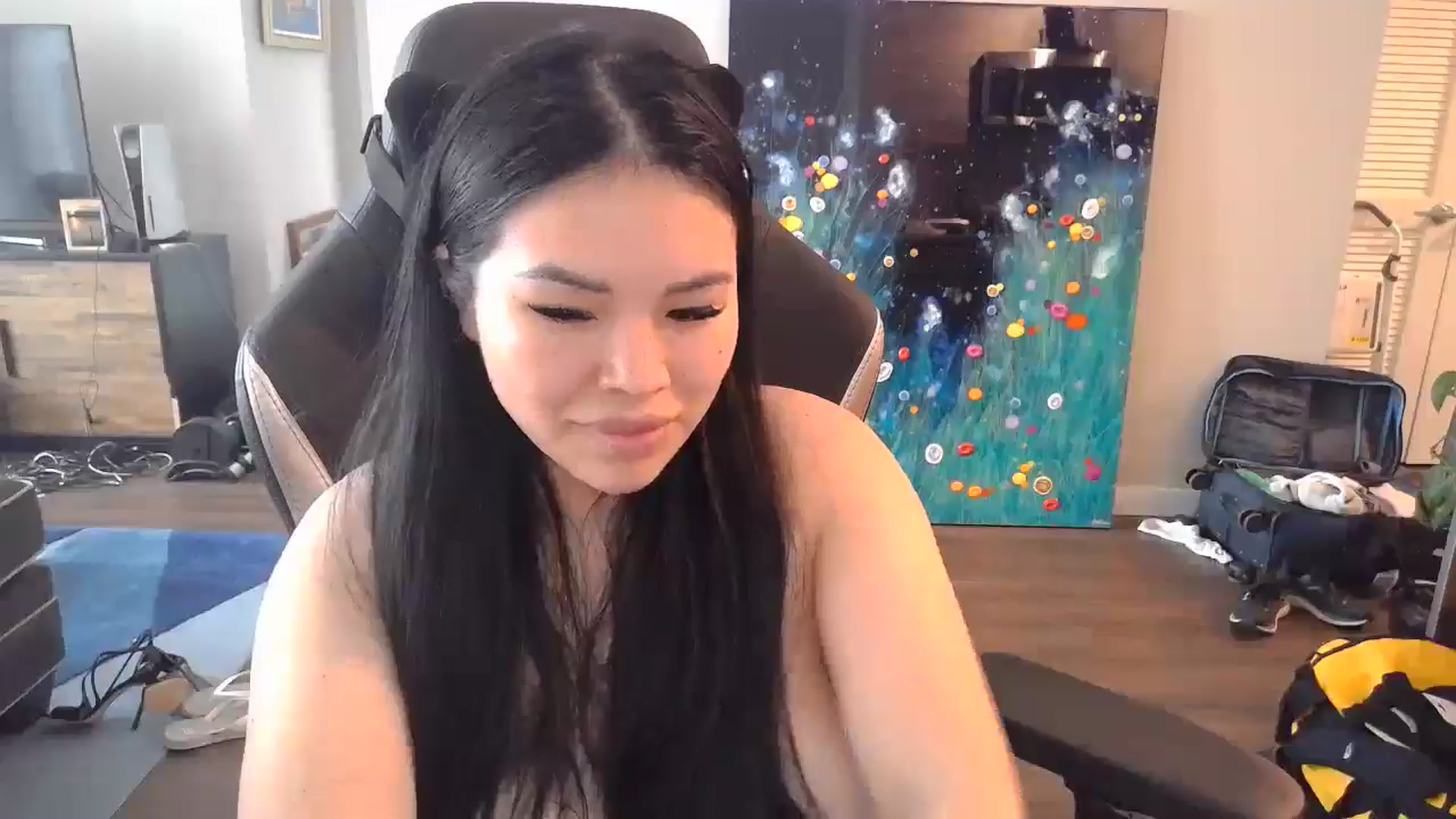 Gallery image thumbnail from DumplingHyuga's myfreecams stream on, 10/01/2024, 17:53 image 7 of 20